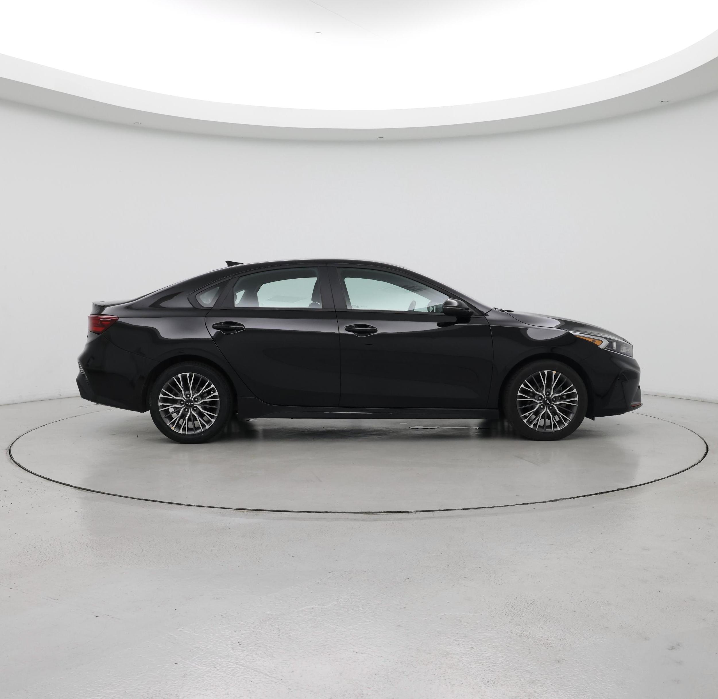 Thumbnail: 2024 Kia Forte - 7