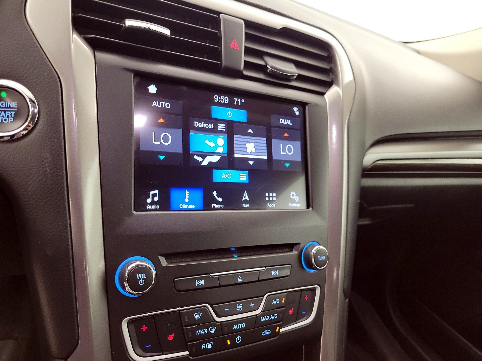 Thumbnail: 2018 Ford Fusion - 17