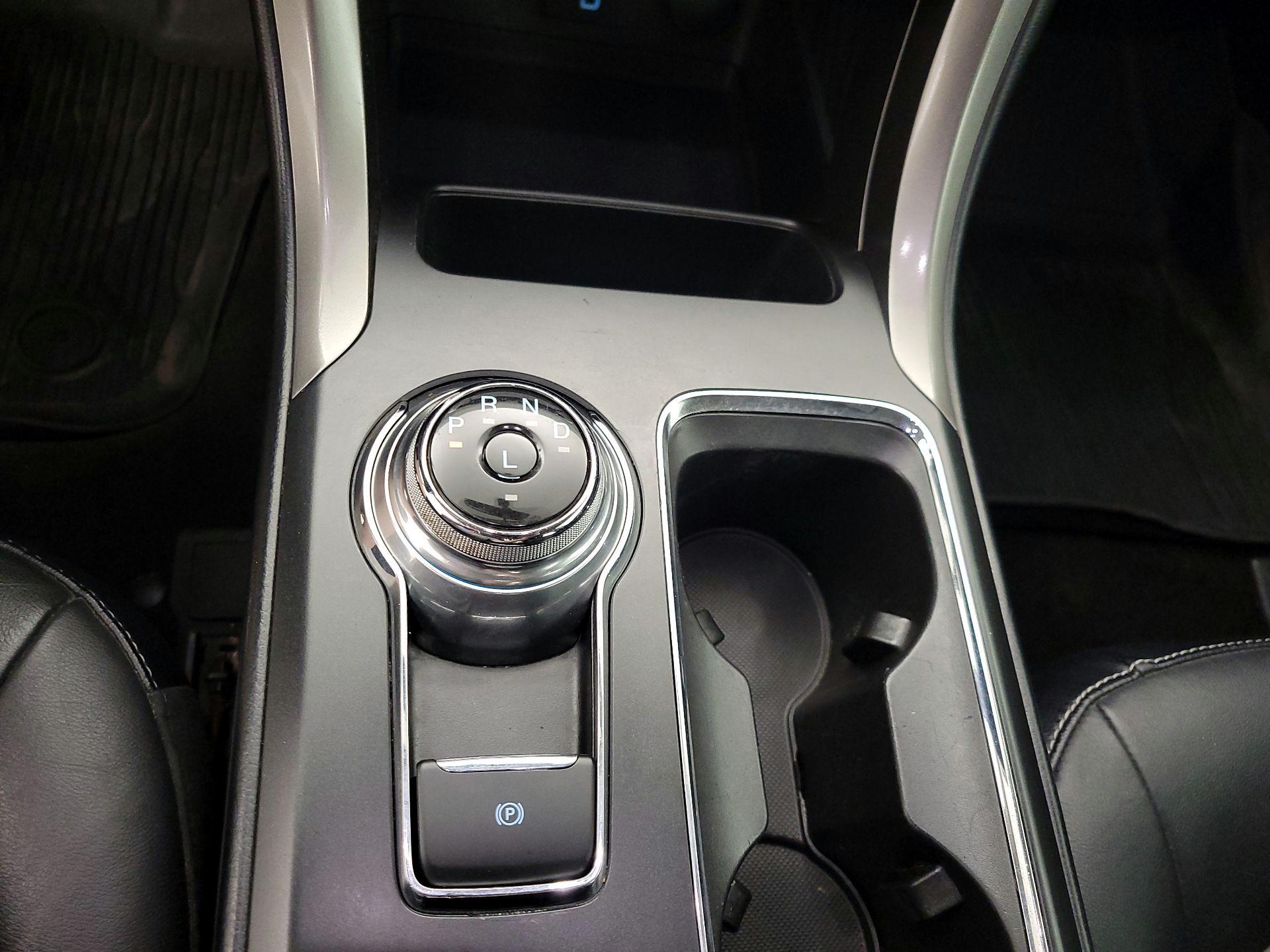 Thumbnail: 2018 Ford Fusion - 18