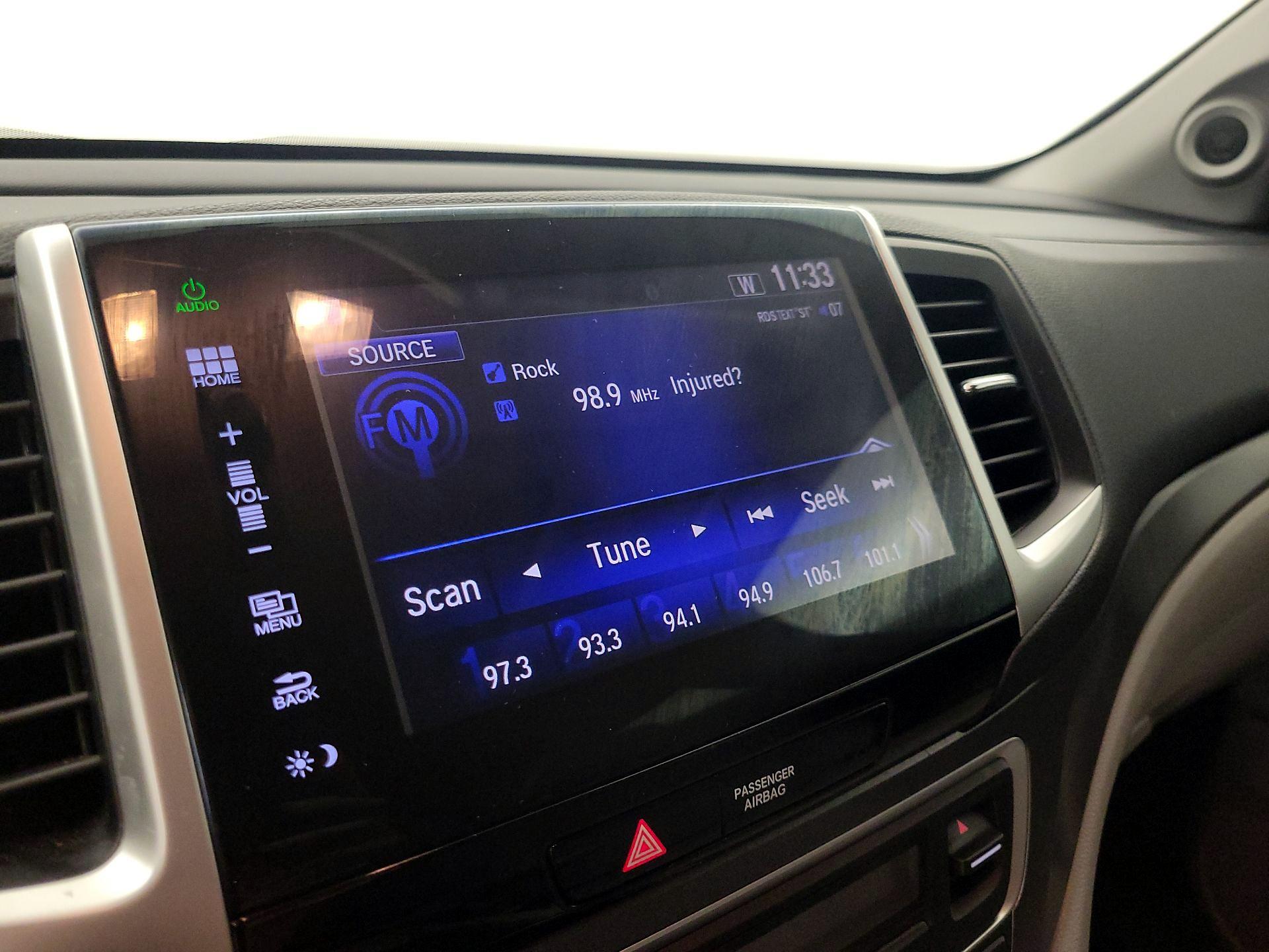 Thumbnail: 2016 Honda Pilot - 15