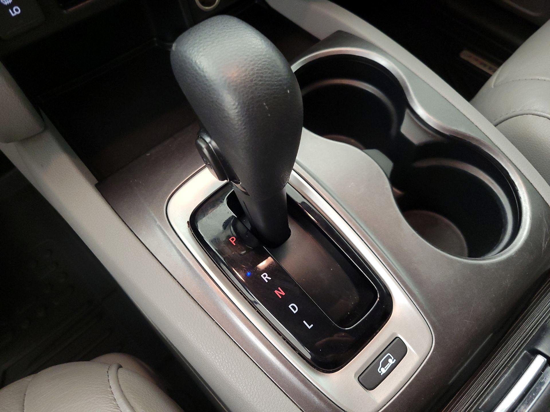 Thumbnail: 2016 Honda Pilot - 17