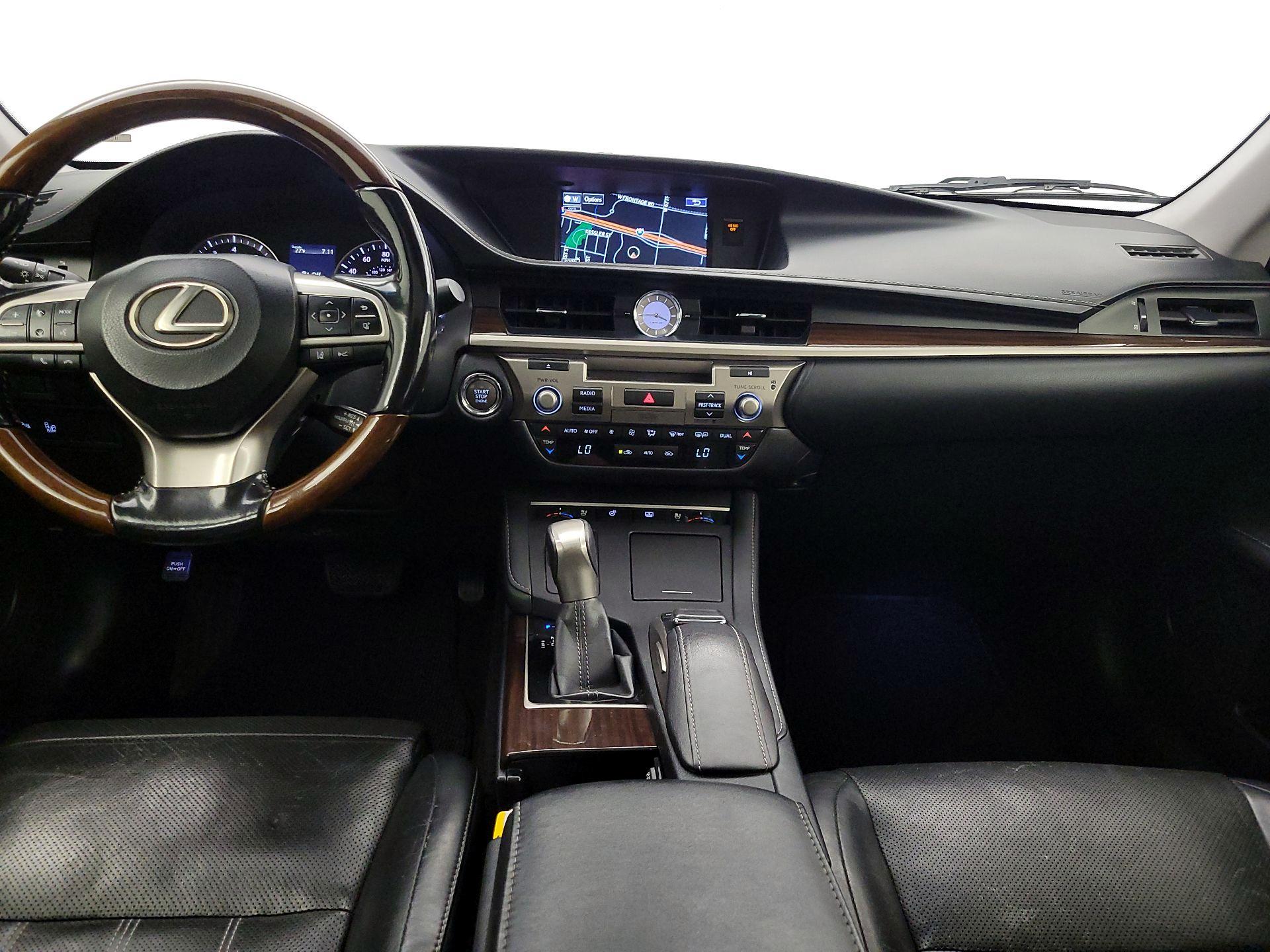 Thumbnail: 2016 Lexus ES - 9