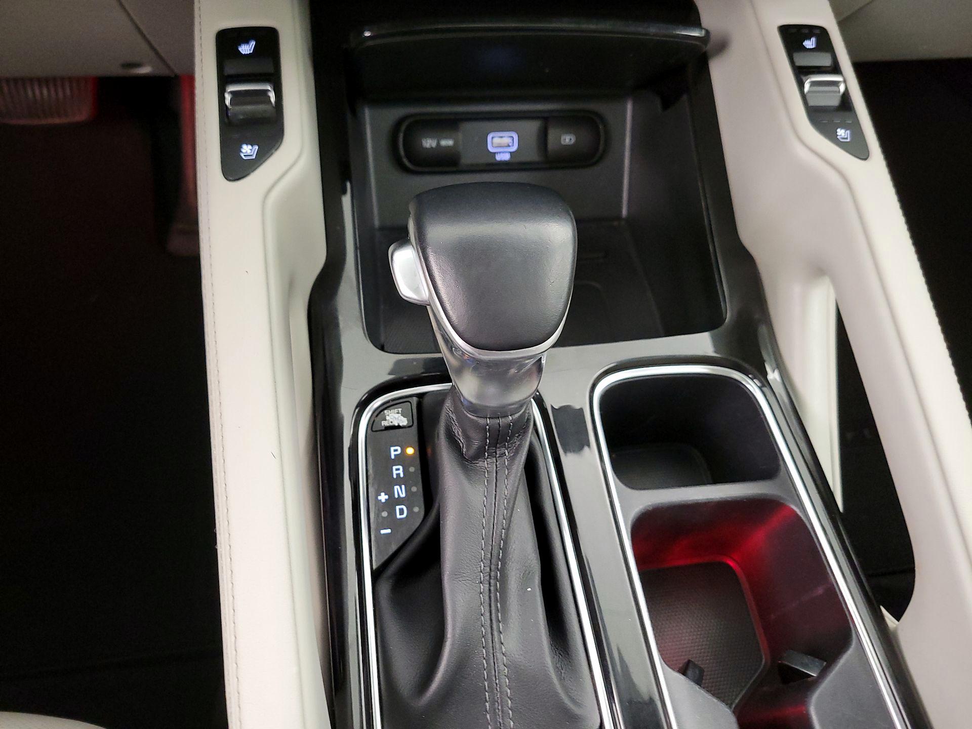 Thumbnail: 2020 Kia Telluride - 18