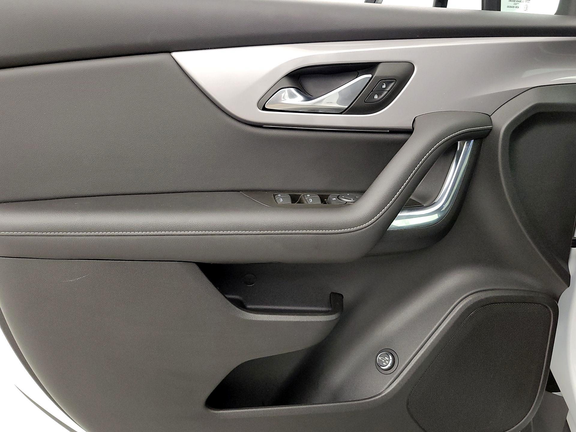 Thumbnail: 2023 Chevrolet Blazer - 12