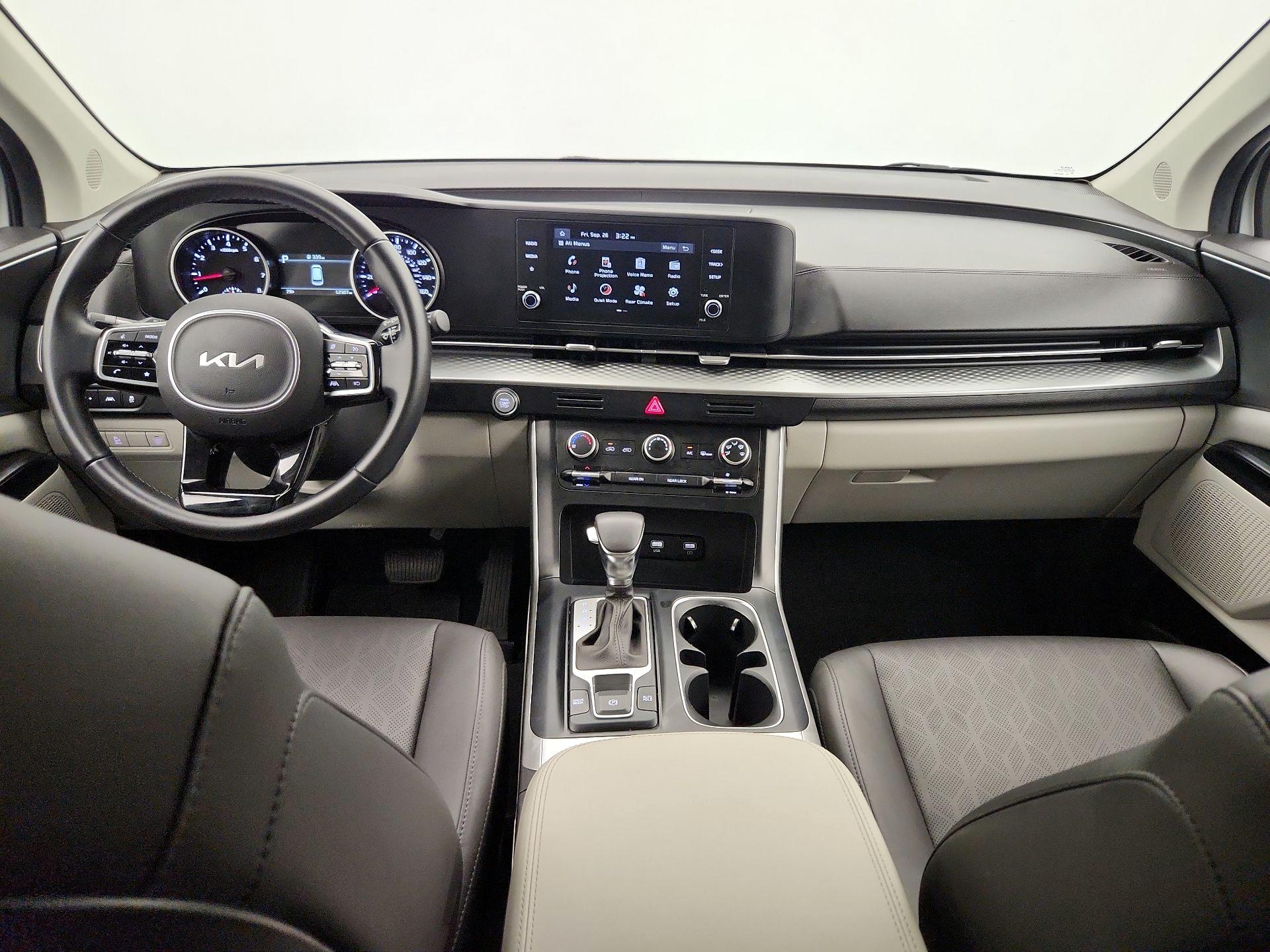 Thumbnail: 2023 Kia Carnival - 9