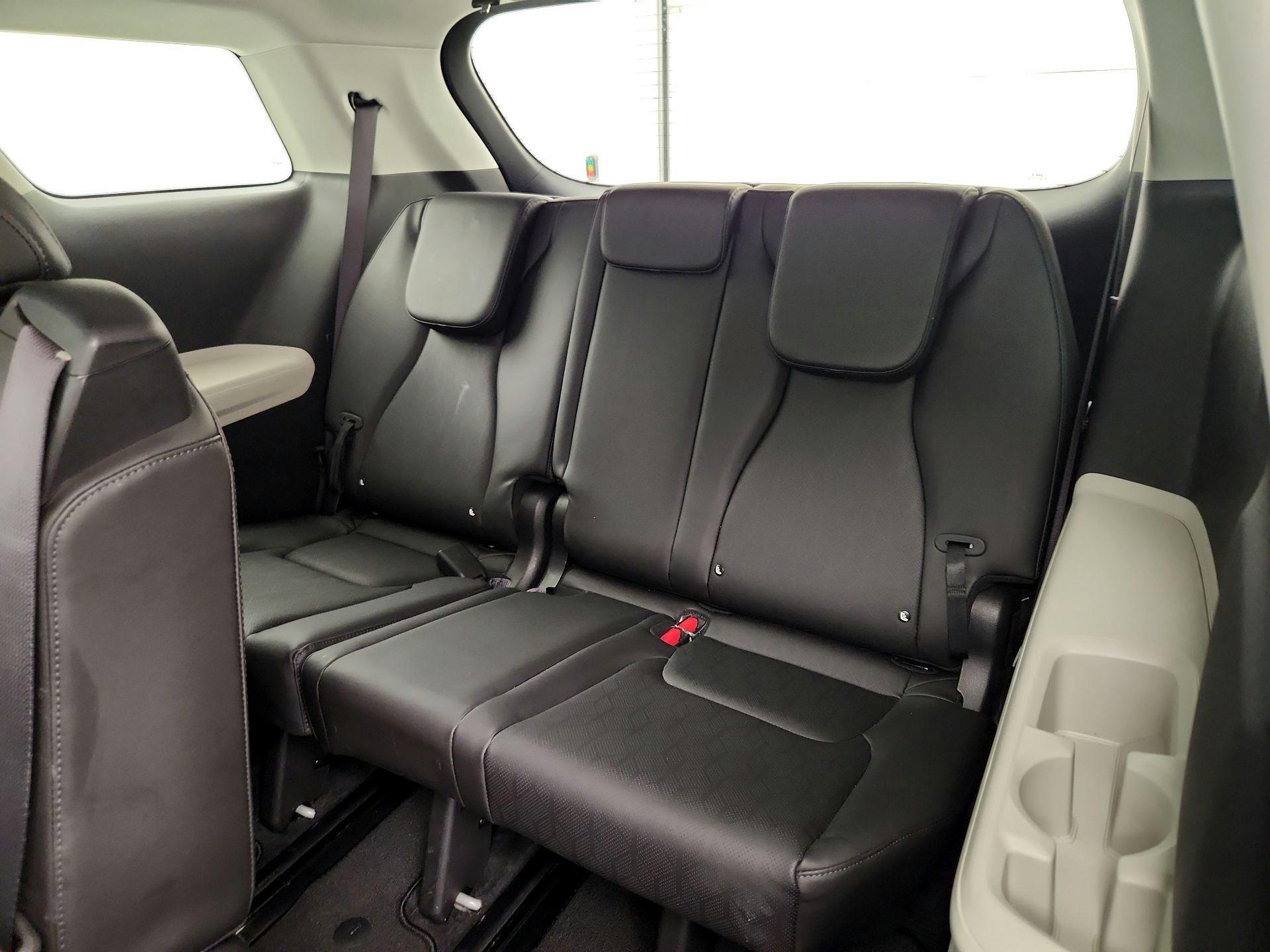 Thumbnail: 2023 Kia Carnival - 20