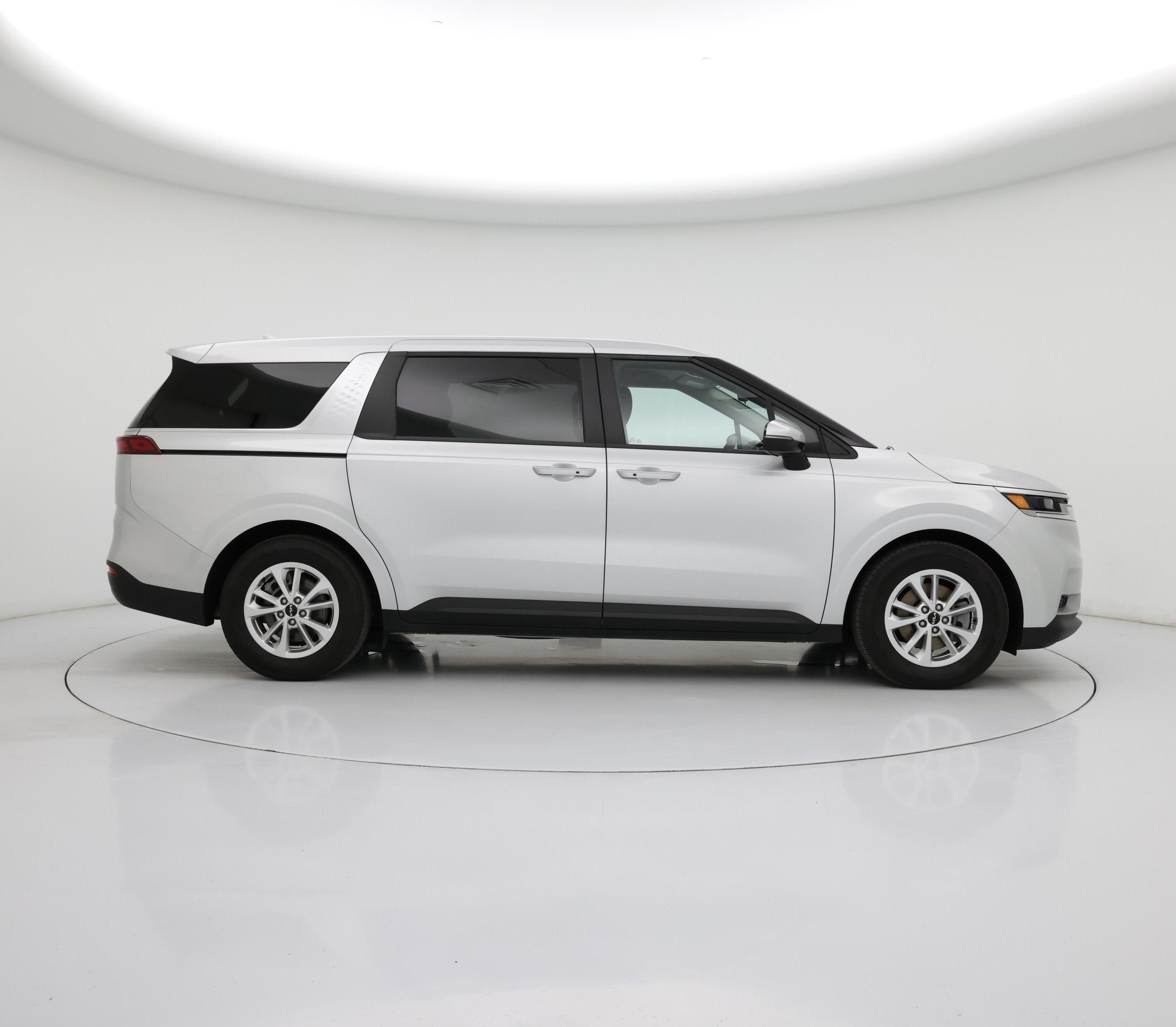 Thumbnail: 2023 Kia Carnival - 7