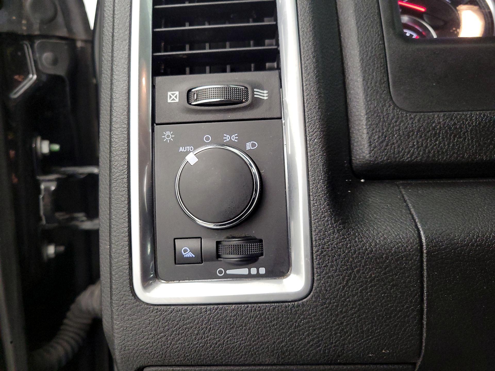 Thumbnail: 2023 RAM 1500 Classic - 13