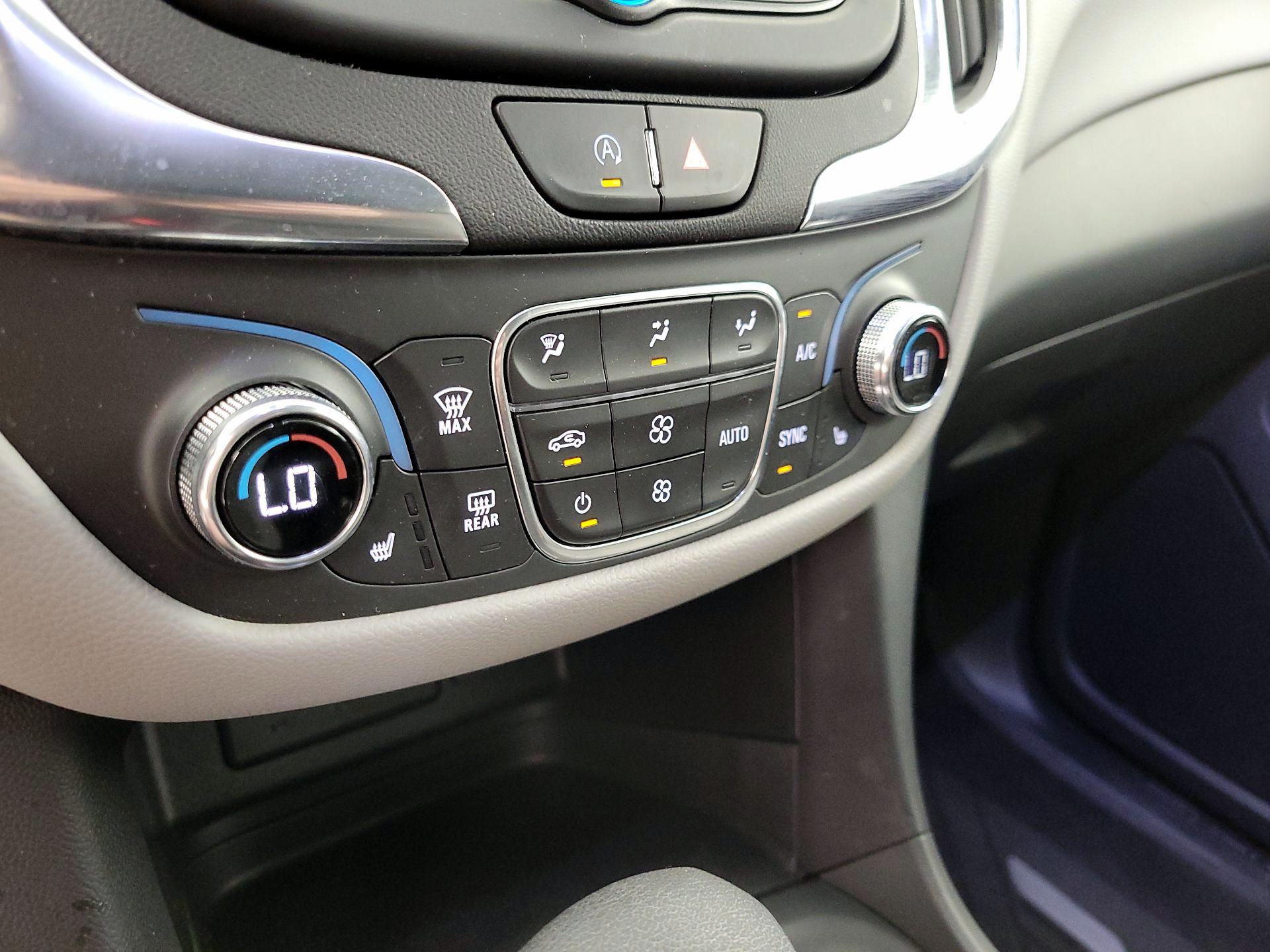 Thumbnail: 2022 Chevrolet Equinox - 16