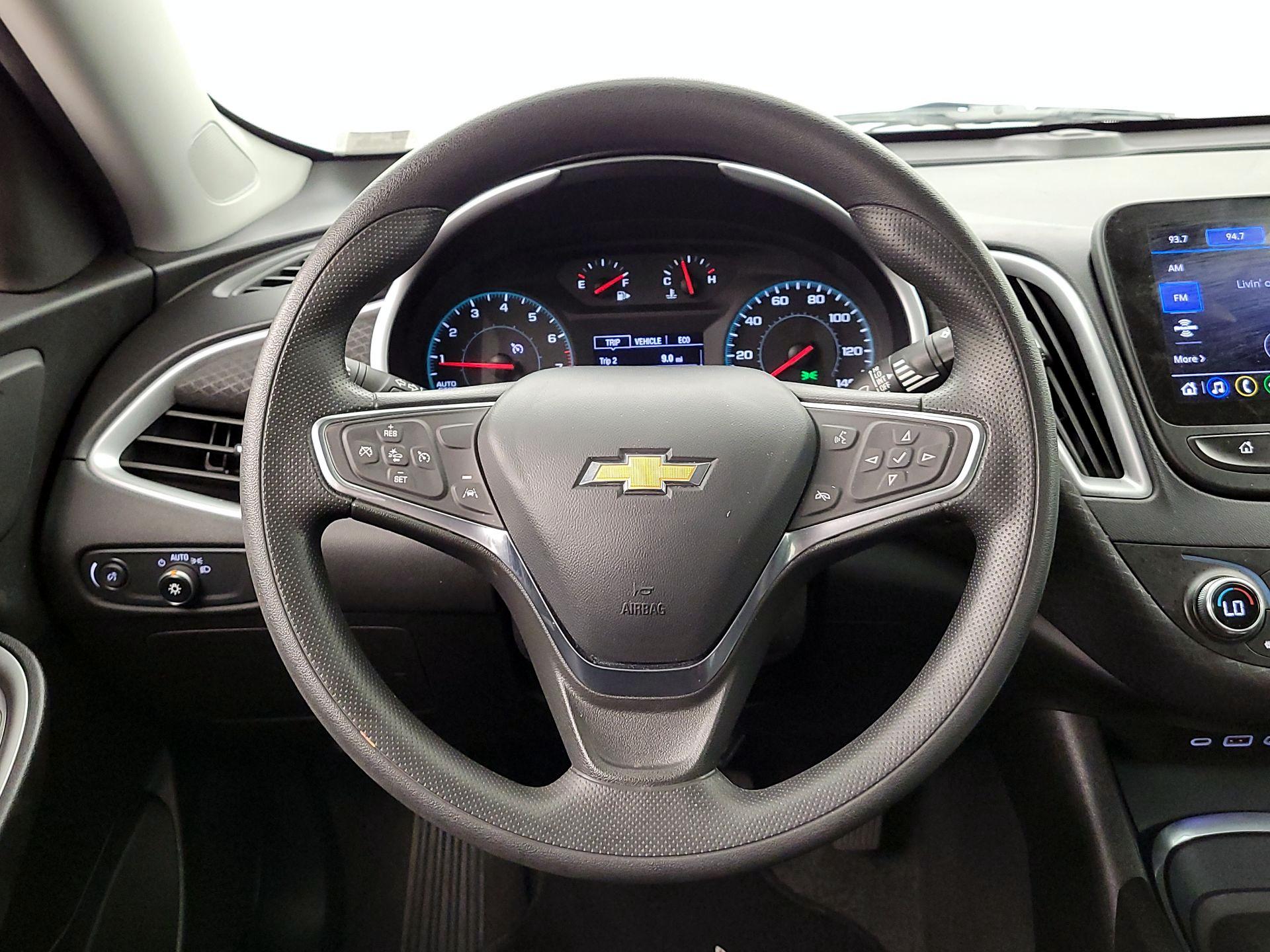Thumbnail: 2023 Chevrolet Malibu - 10