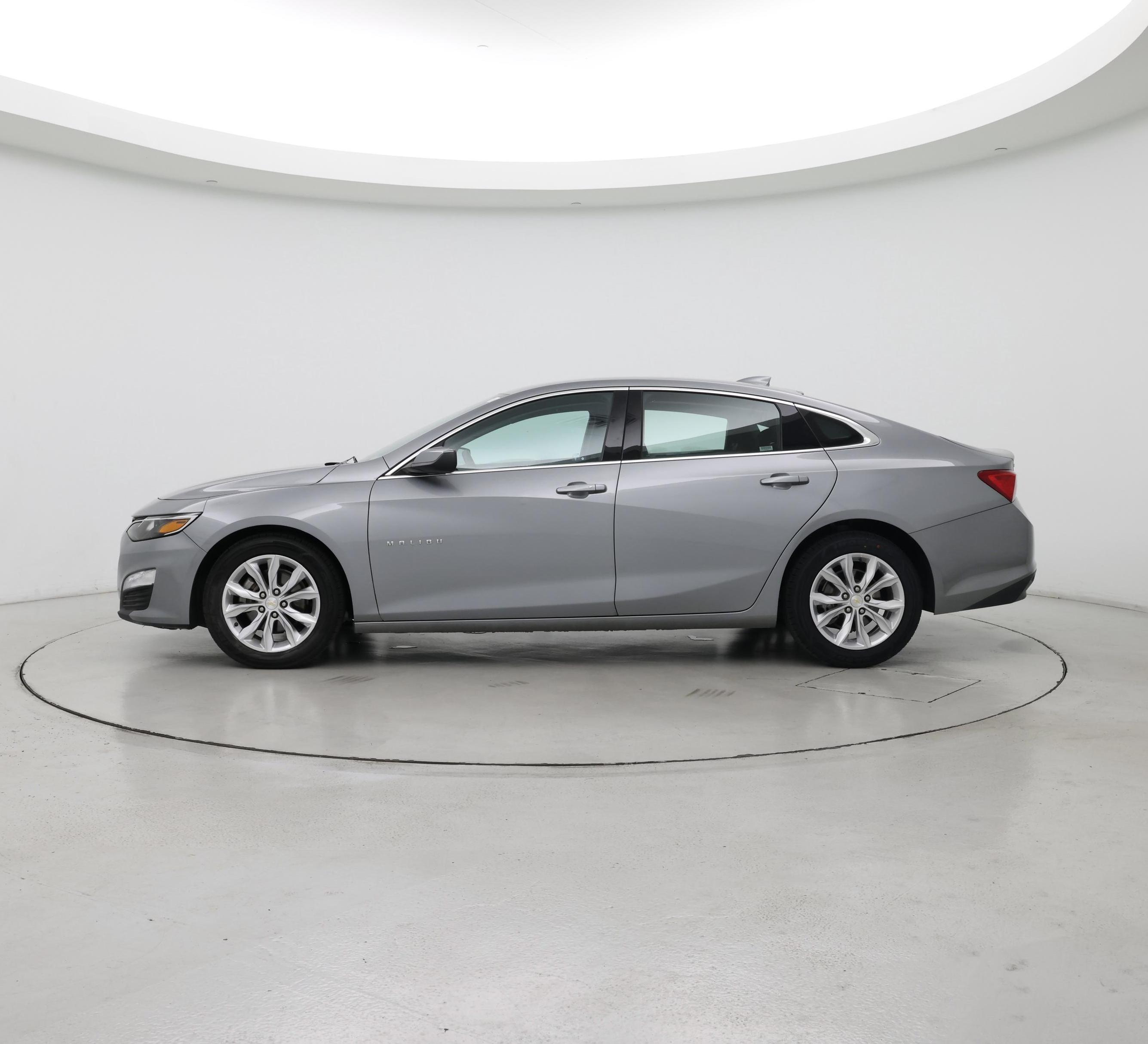 Thumbnail: 2023 Chevrolet Malibu - 3