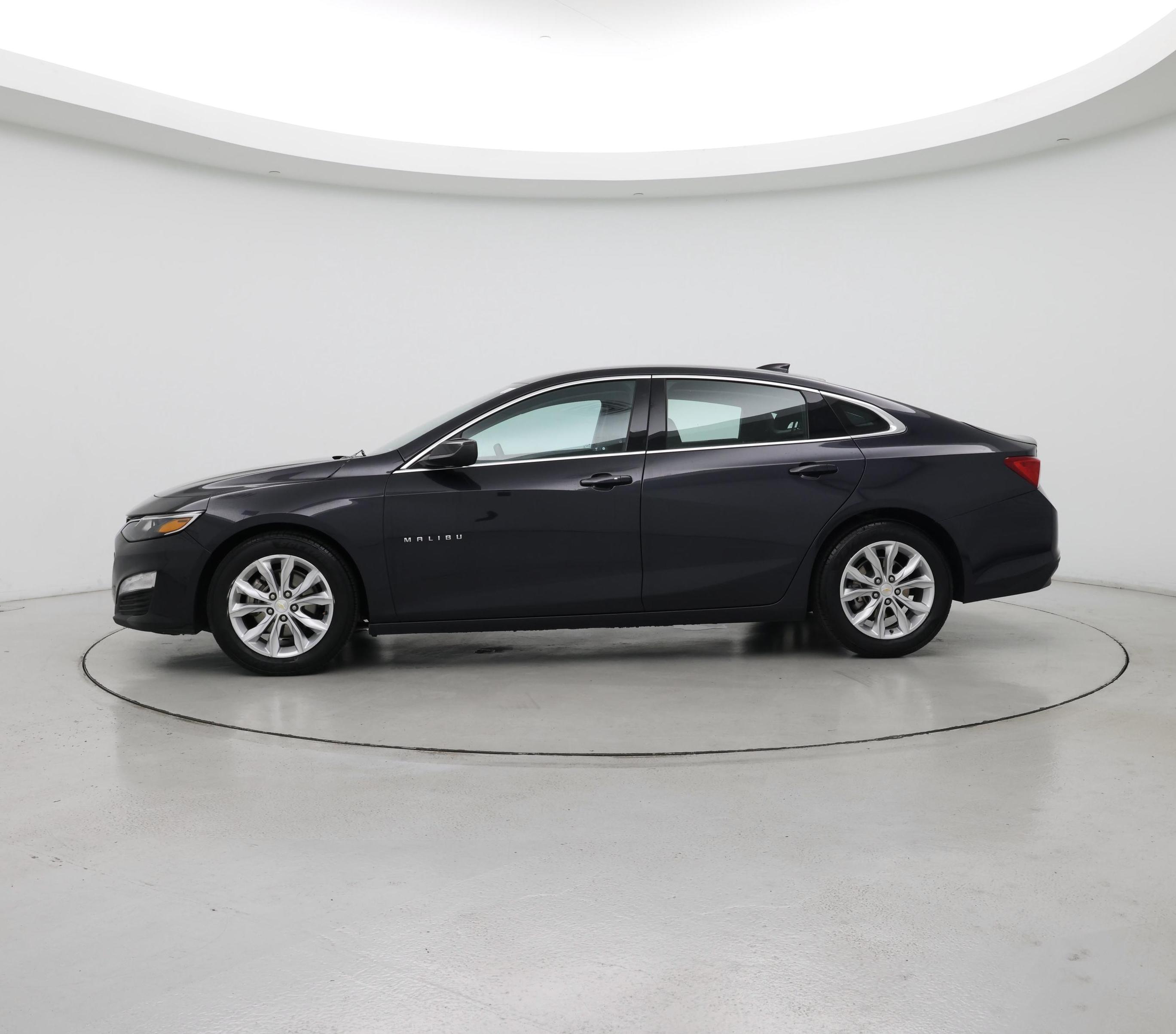 Thumbnail: 2023 Chevrolet Malibu - 3