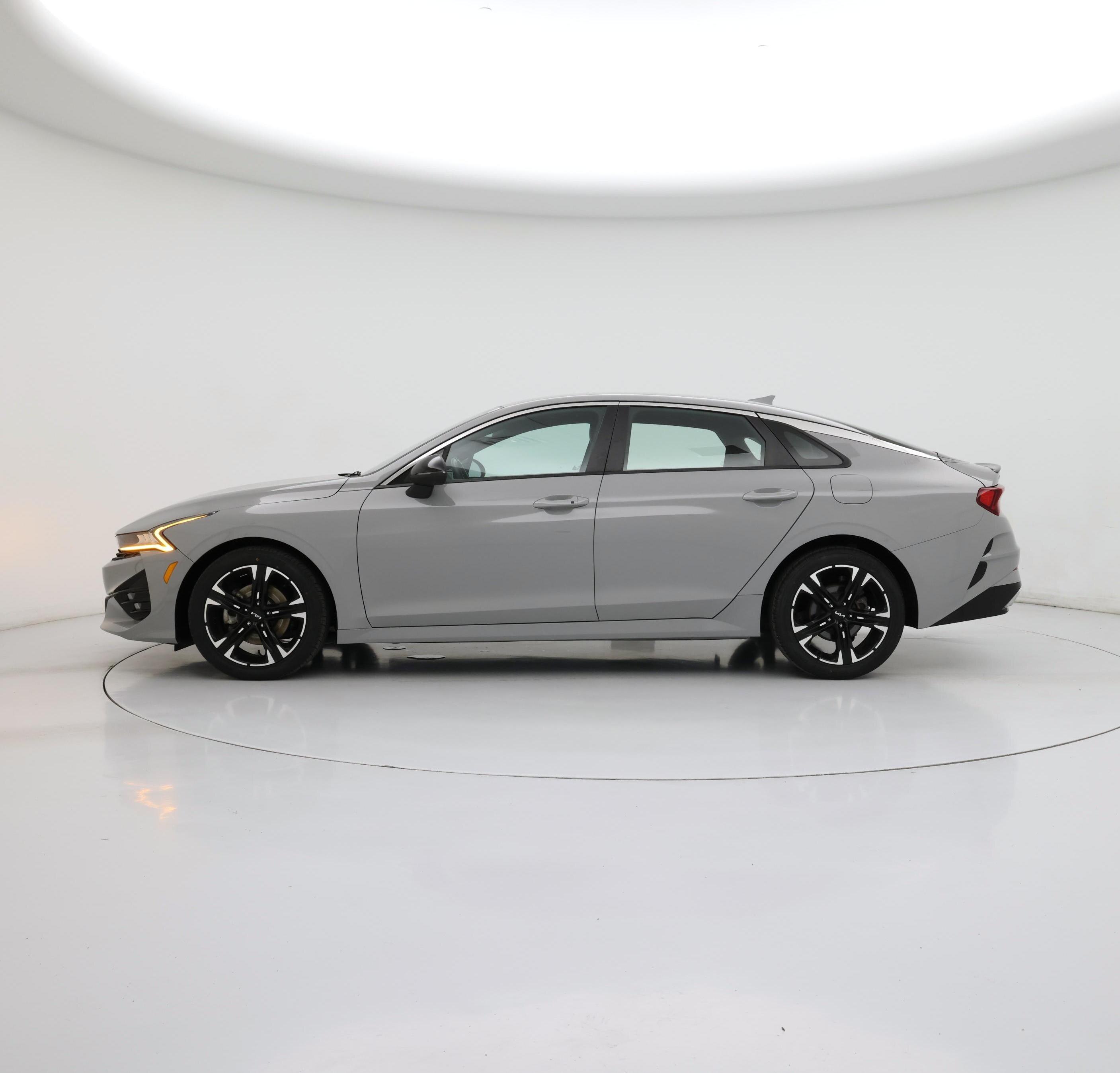 Thumbnail: 2022 Kia K5 - 3