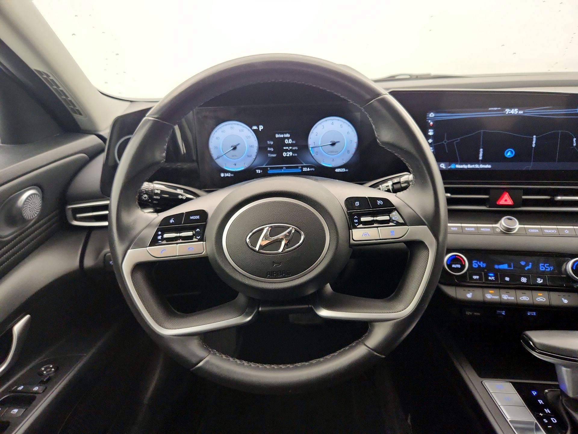 Thumbnail: 2023 Hyundai Elantra - 10
