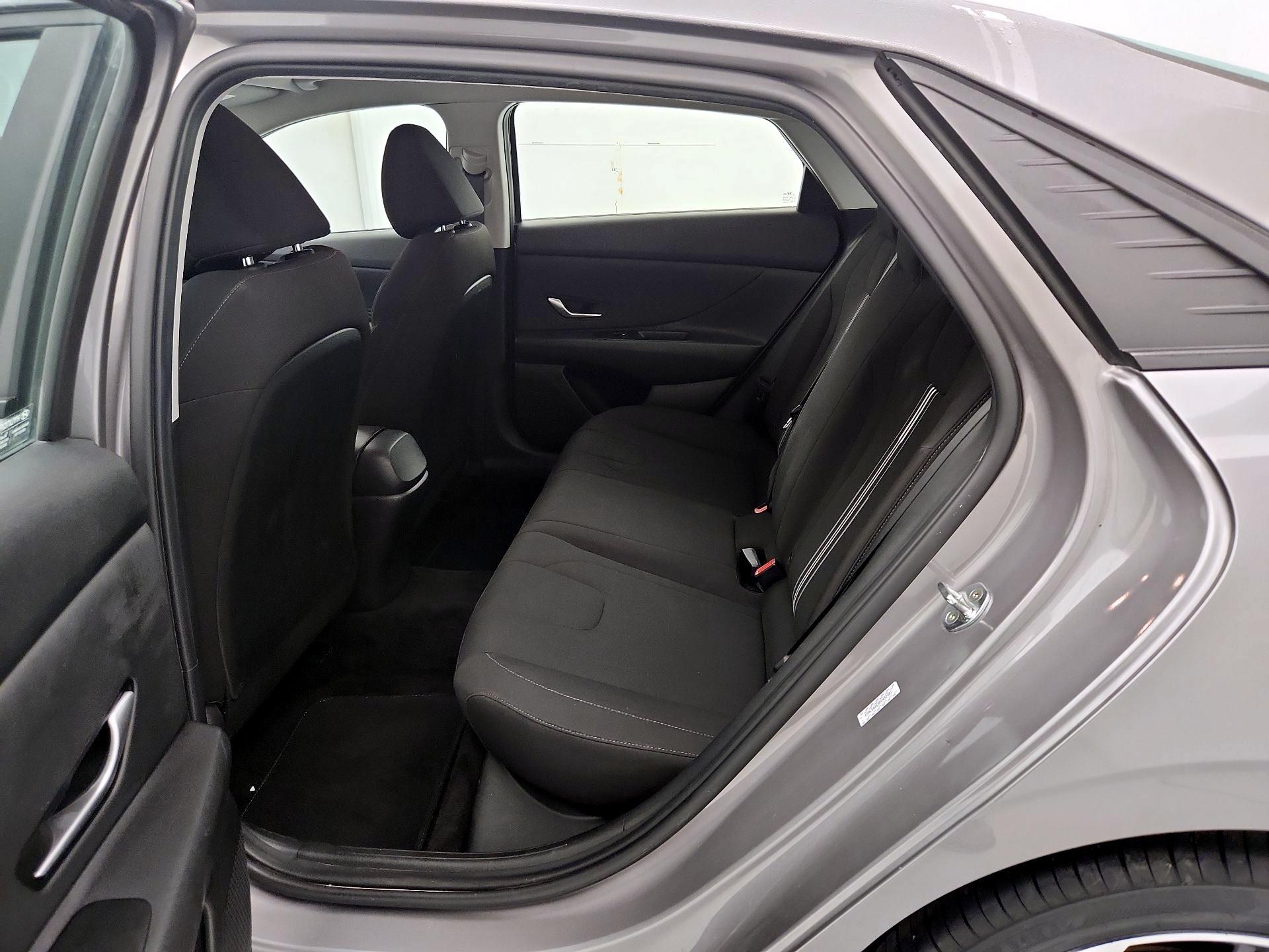 Thumbnail: 2023 Hyundai Elantra - 20
