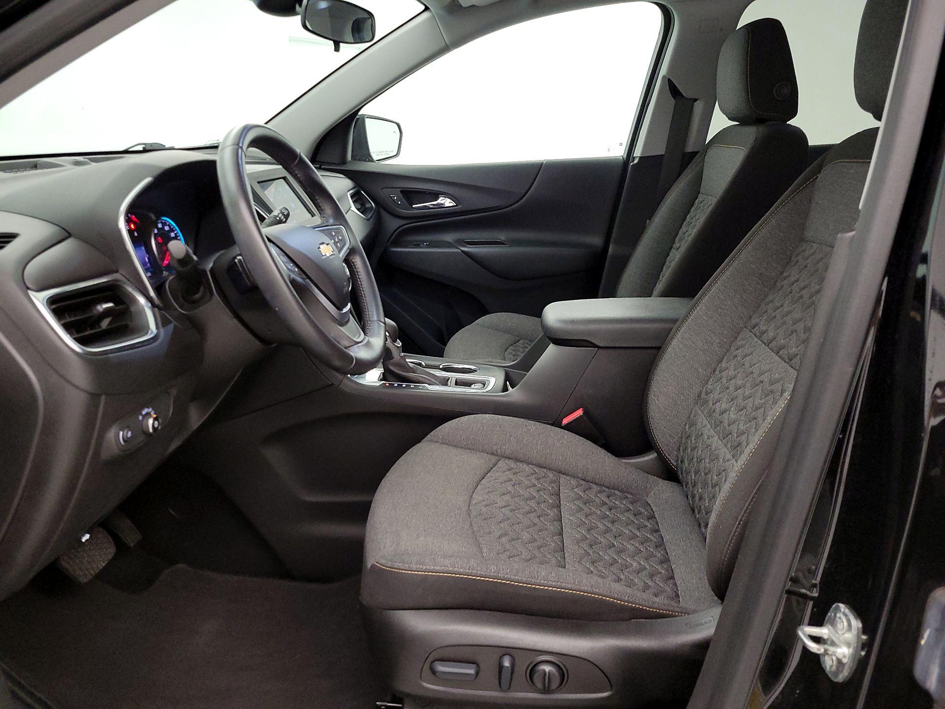 Thumbnail: 2022 Chevrolet Equinox - 11