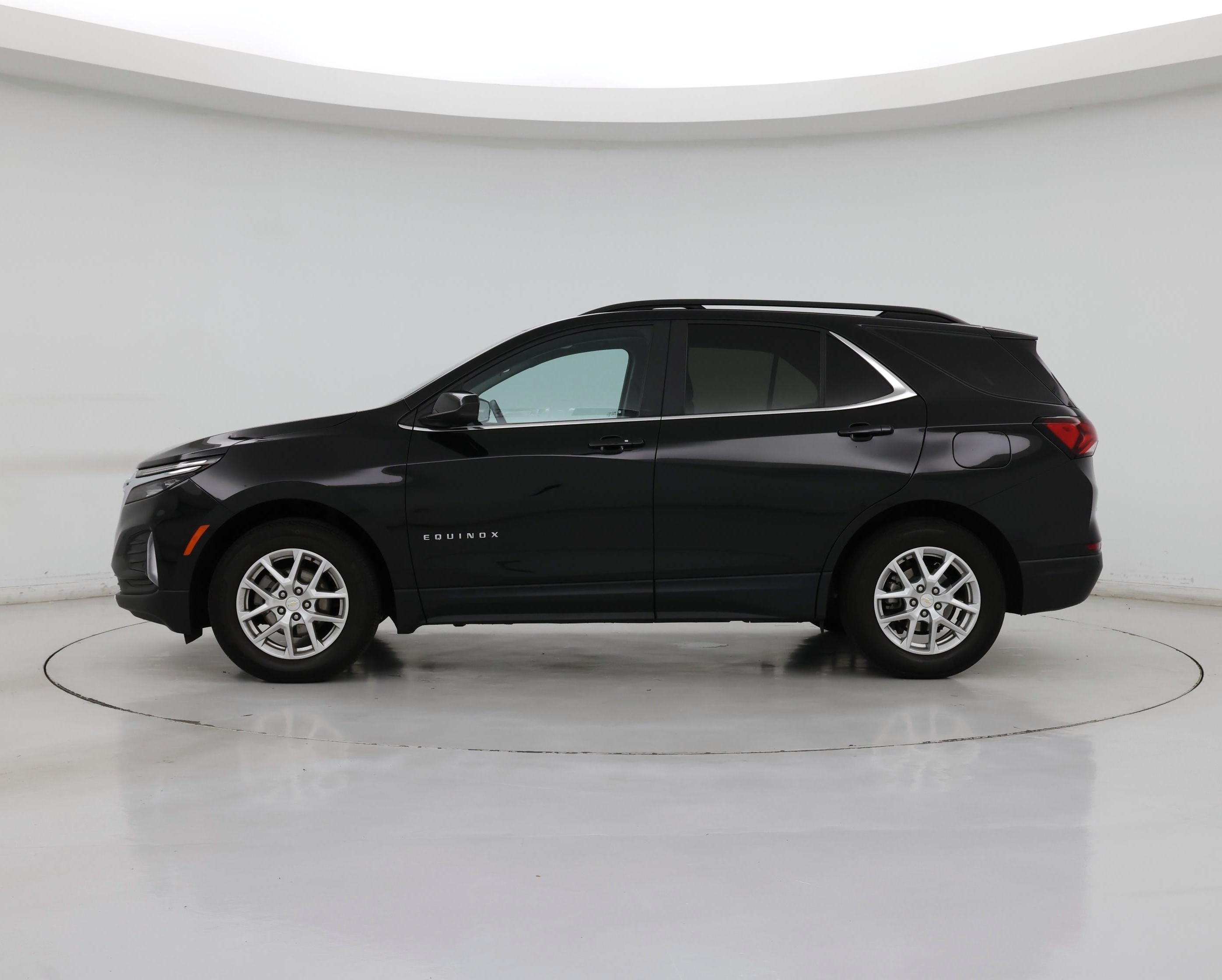 Thumbnail: 2022 Chevrolet Equinox - 3