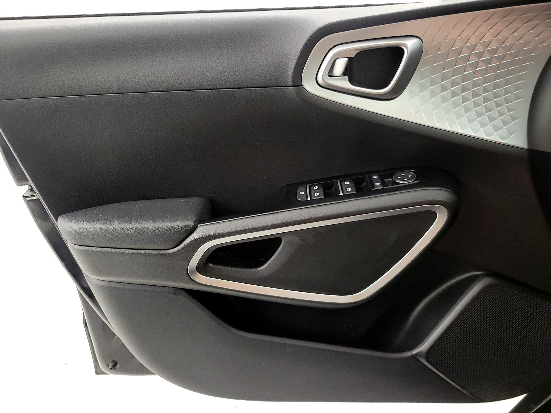 Thumbnail: 2023 Kia Soul - 12