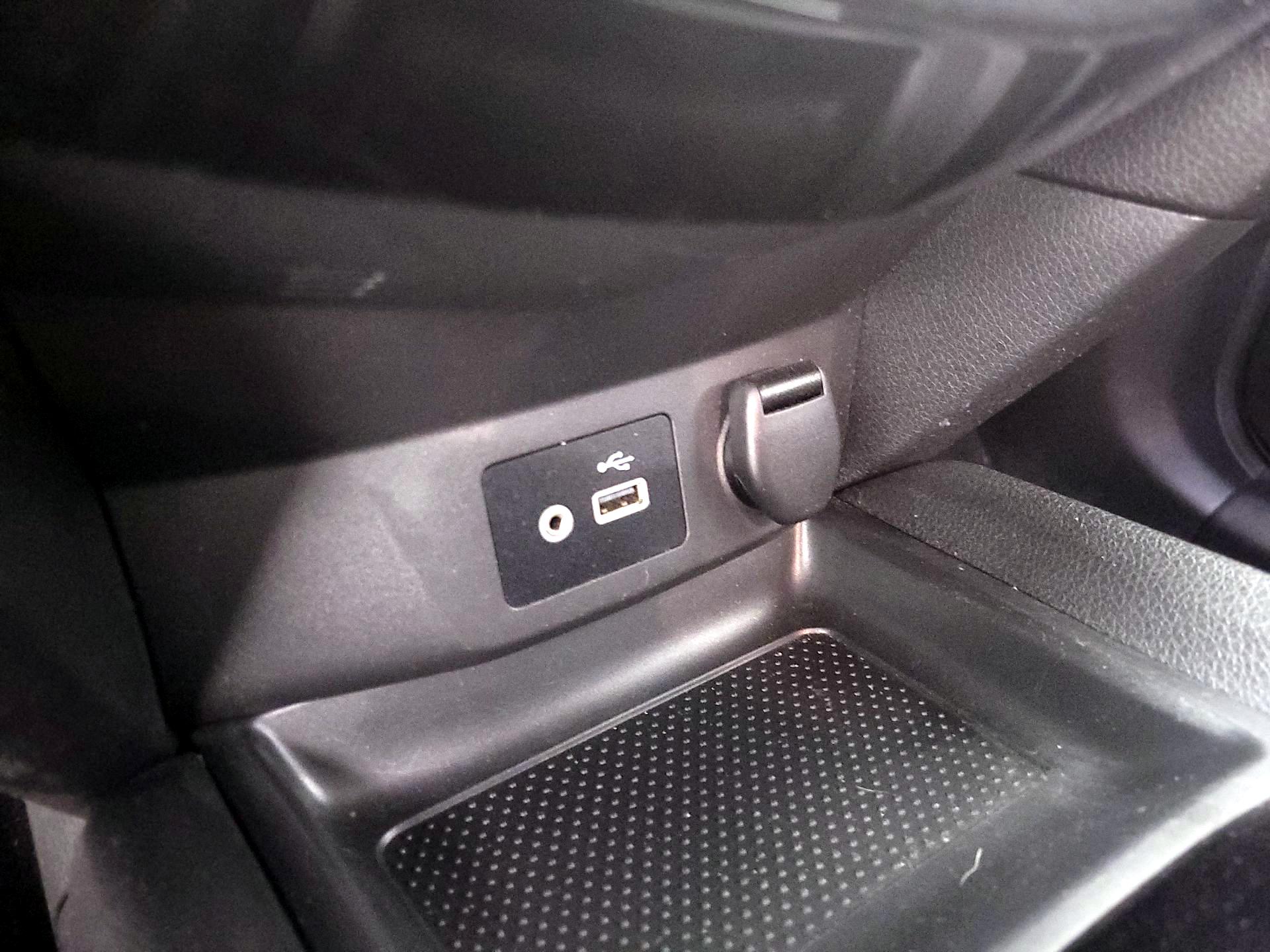 Thumbnail: 2020 Nissan Rogue Sport - 18