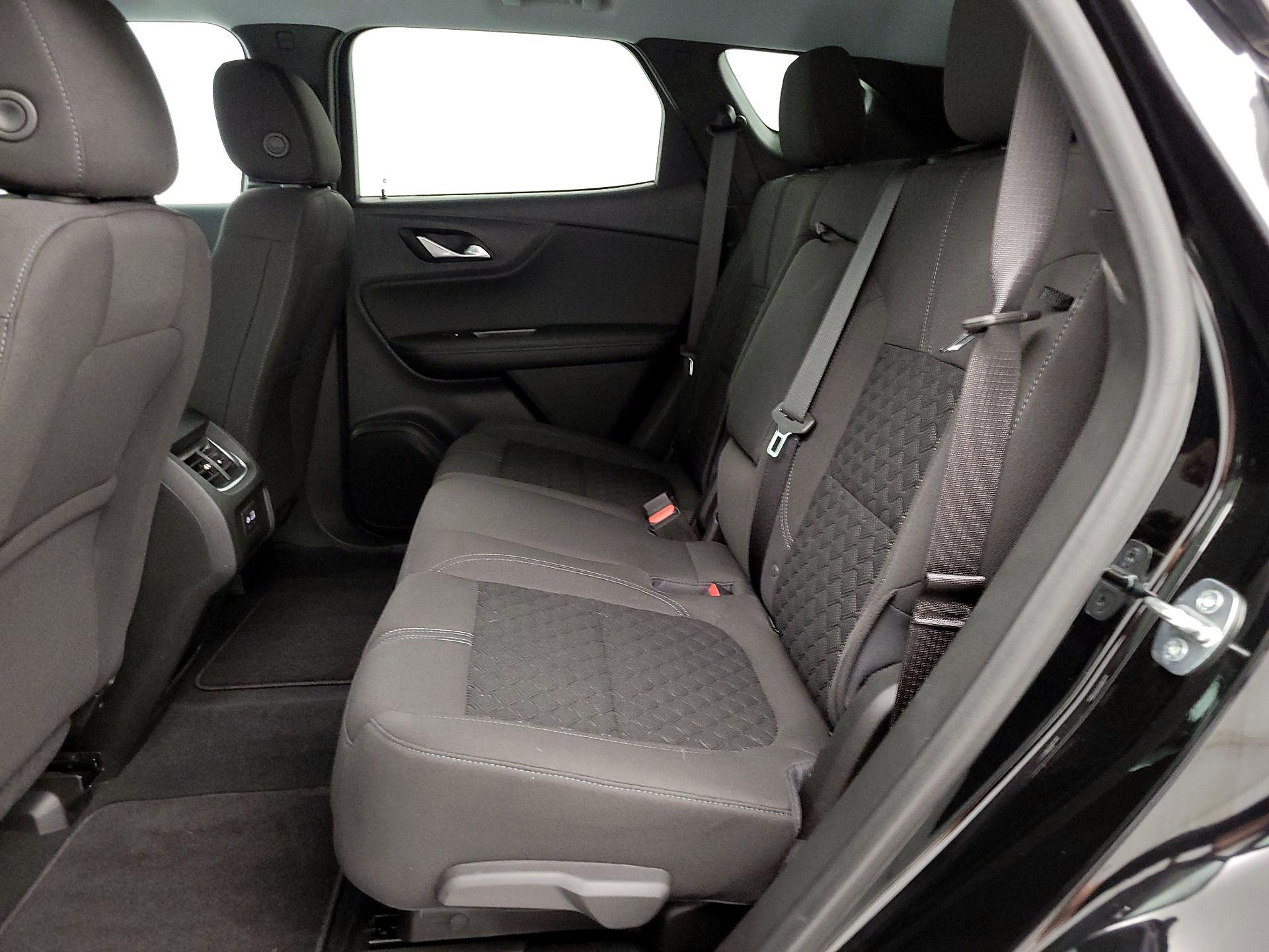 Thumbnail: 2022 Chevrolet Blazer - 19