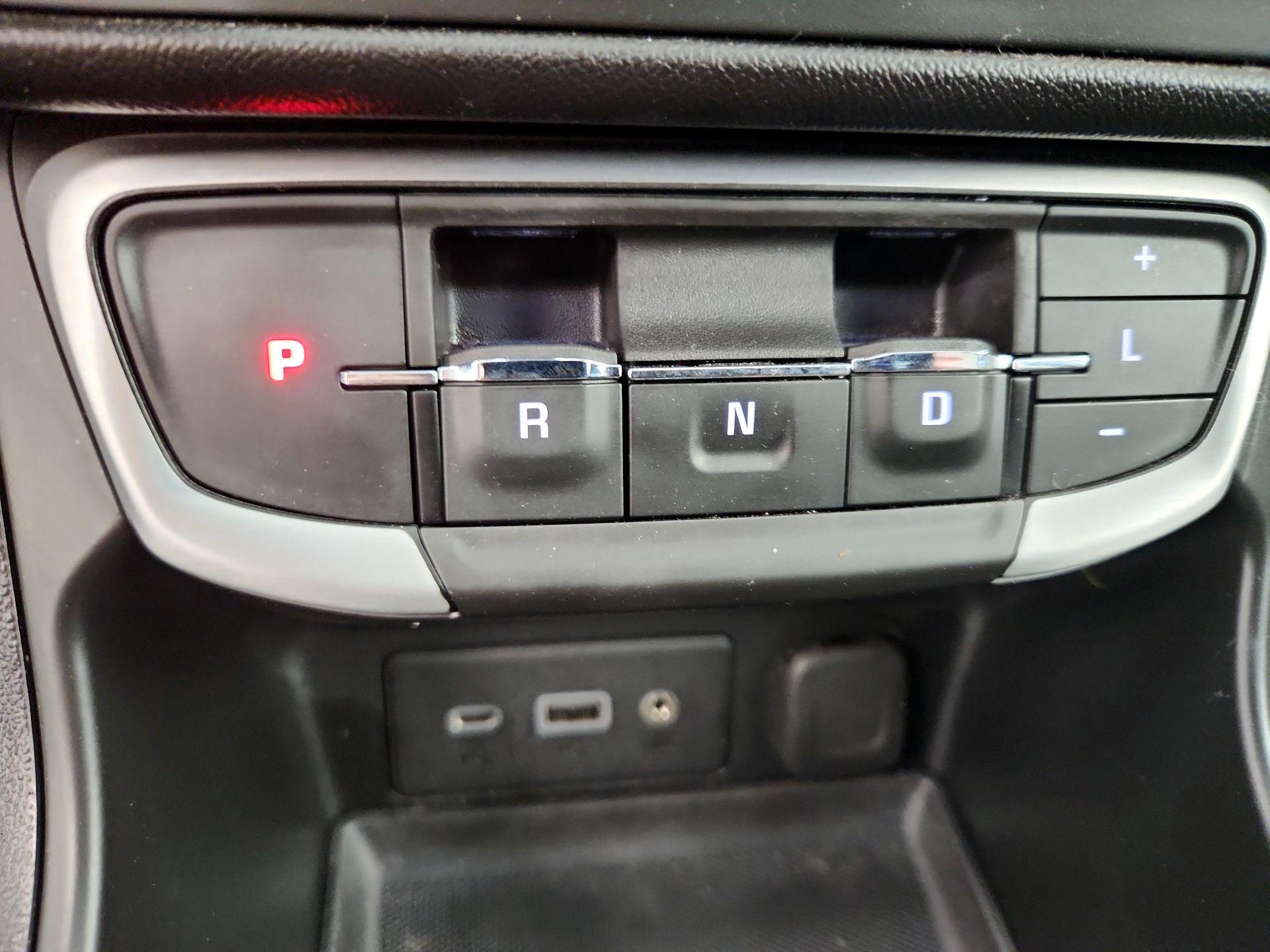 Thumbnail: 2023 GMC Terrain - 17