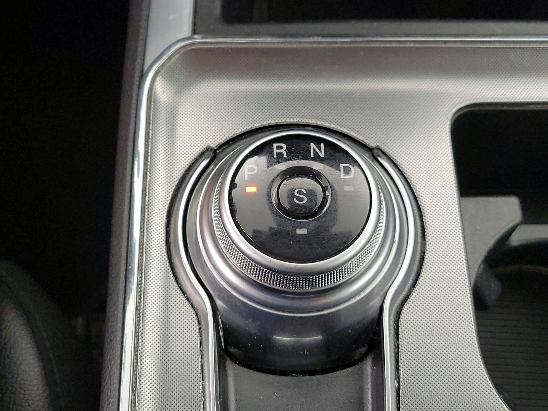Thumbnail: 2024 Ford Edge - 17