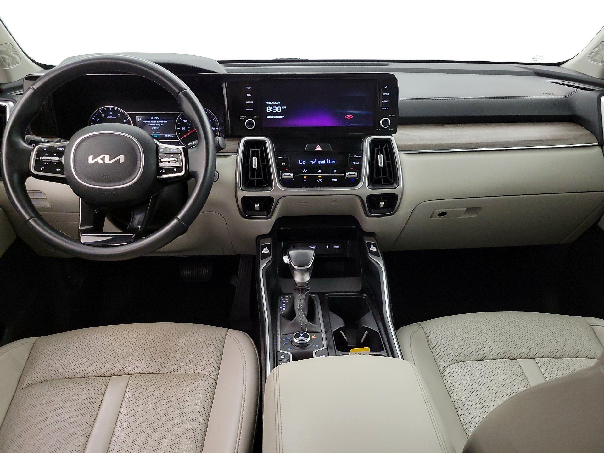 Thumbnail: 2022 Kia Sorento - 9