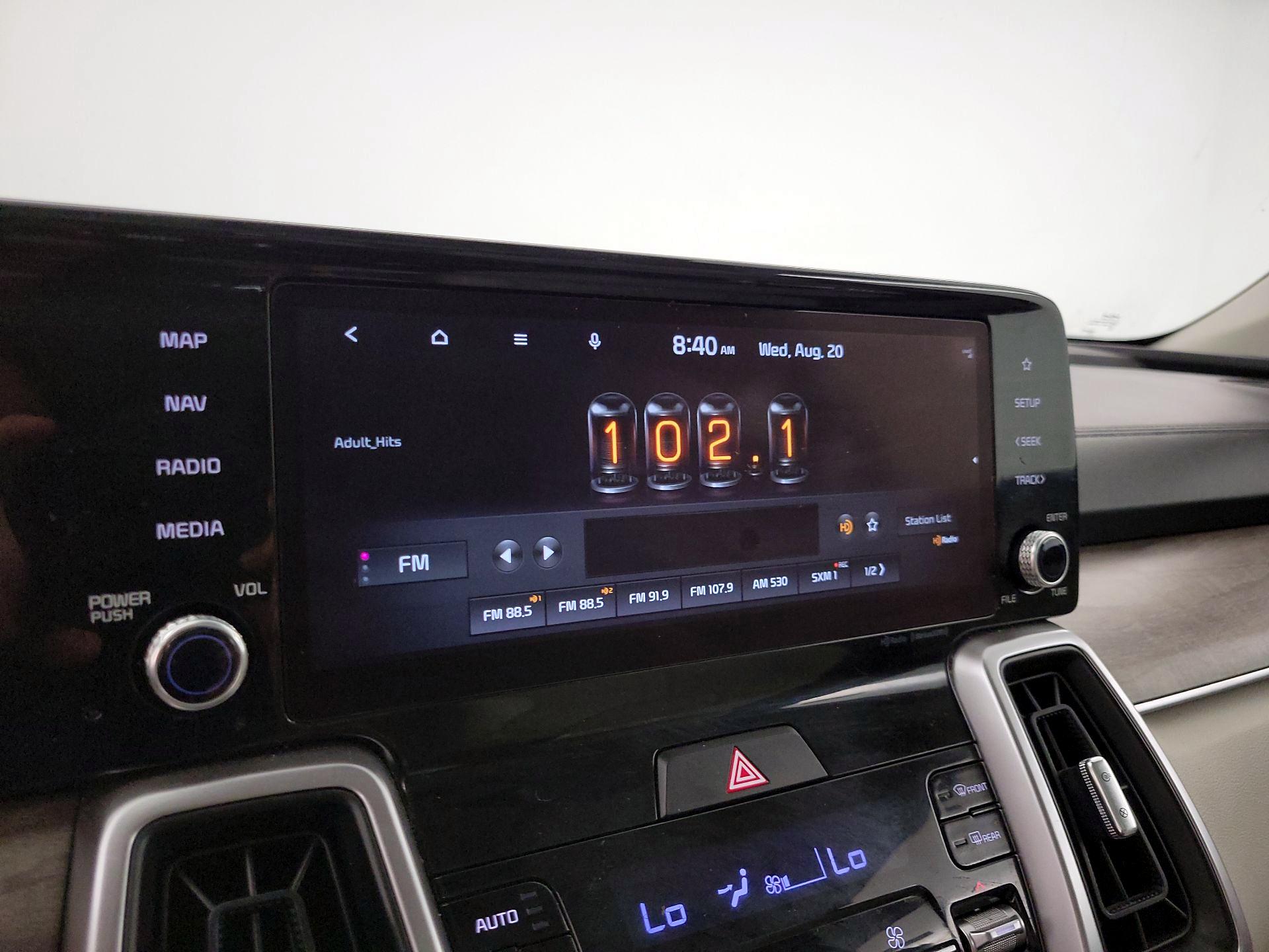 Thumbnail: 2022 Kia Sorento - 16