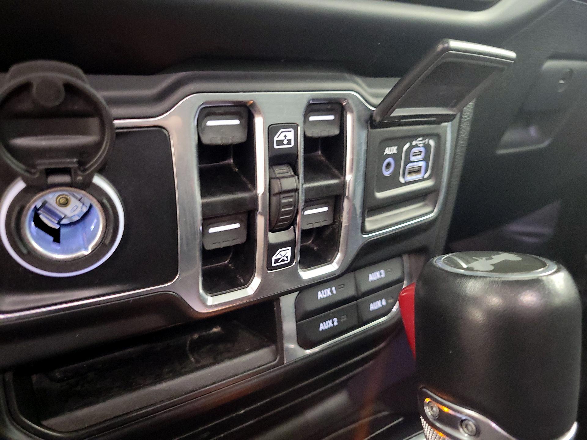 Thumbnail: 2023 Jeep Wrangler - 19