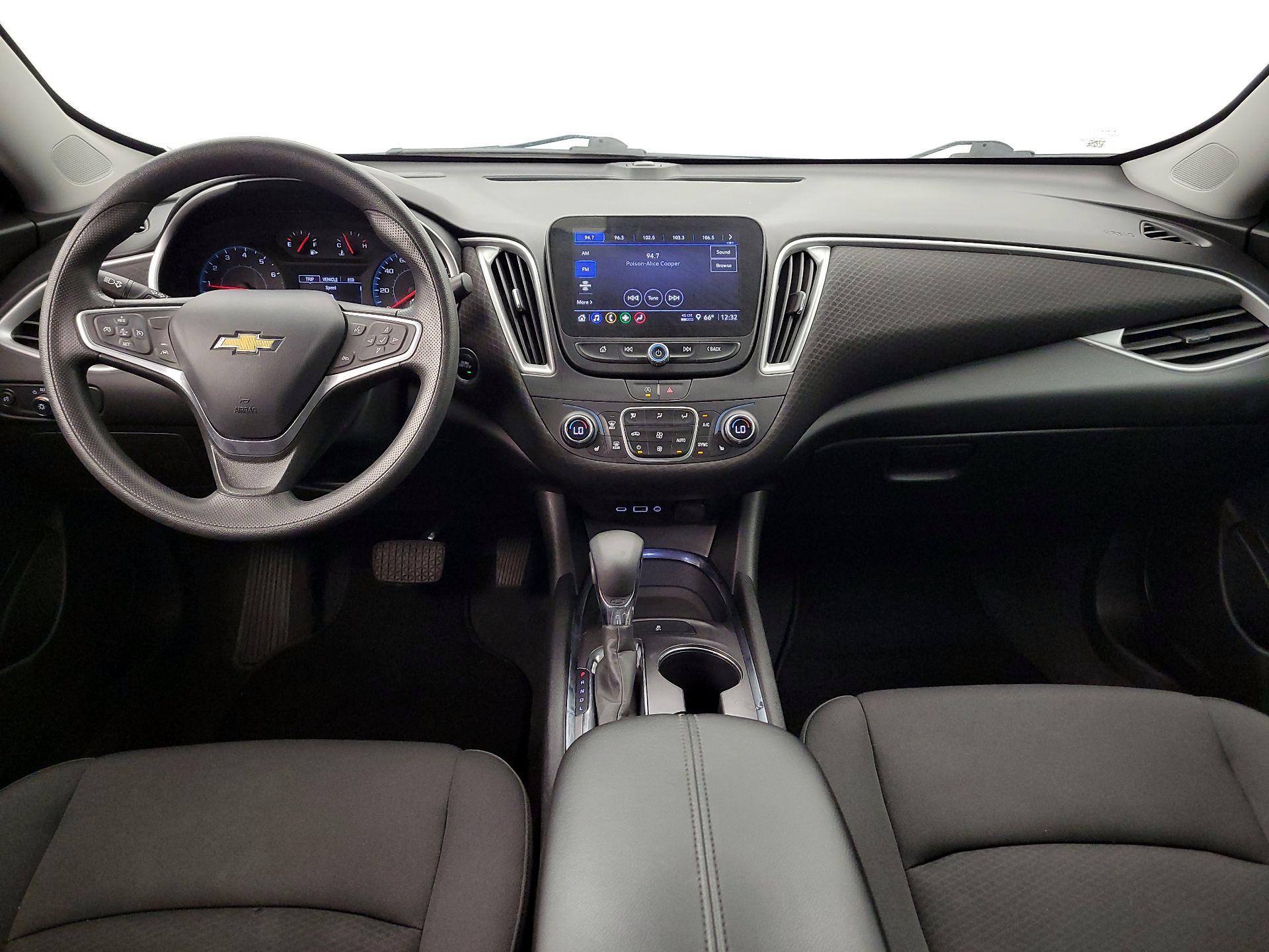 Thumbnail: 2023 Chevrolet Malibu - 9