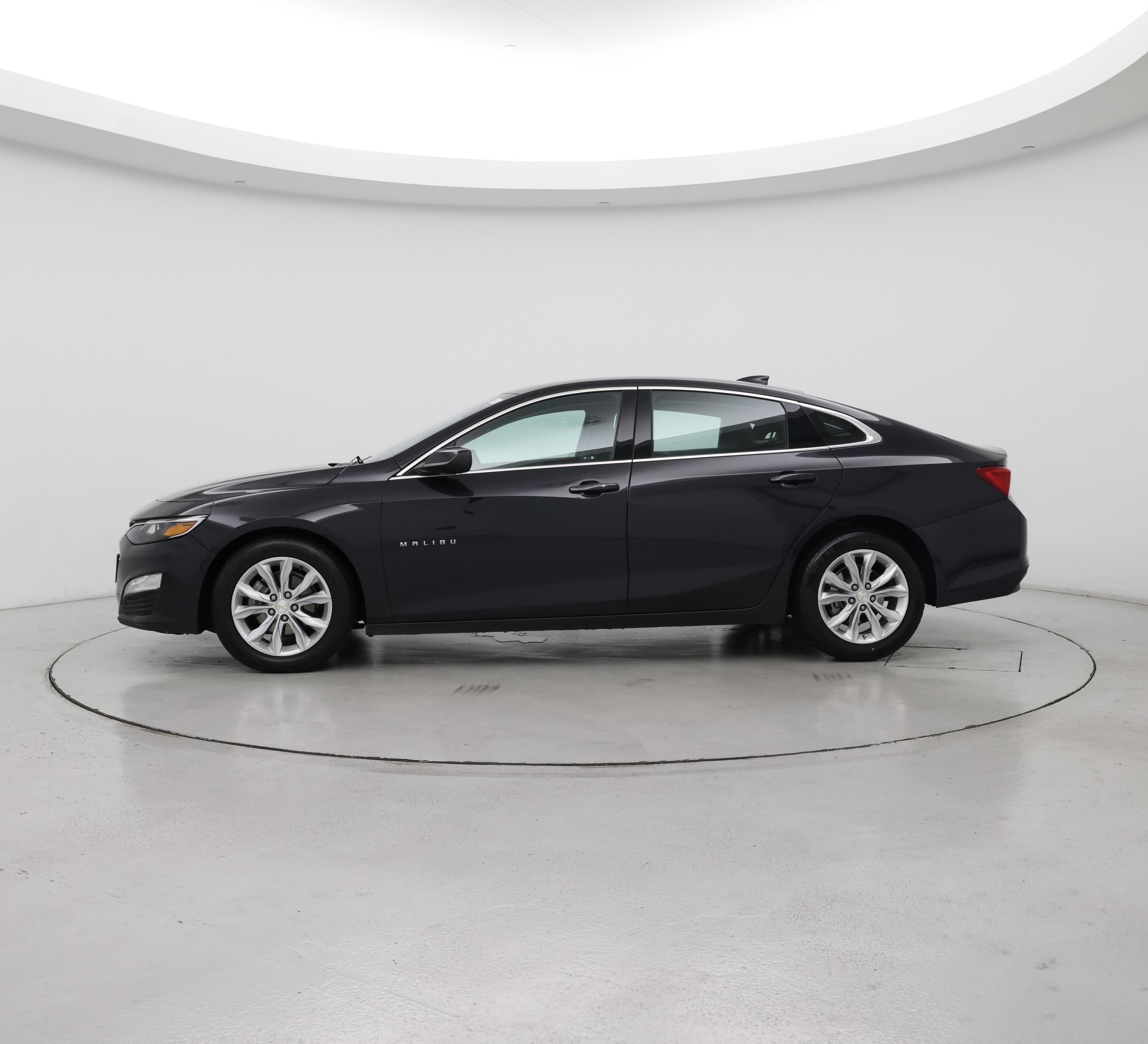 Thumbnail: 2023 Chevrolet Malibu - 3