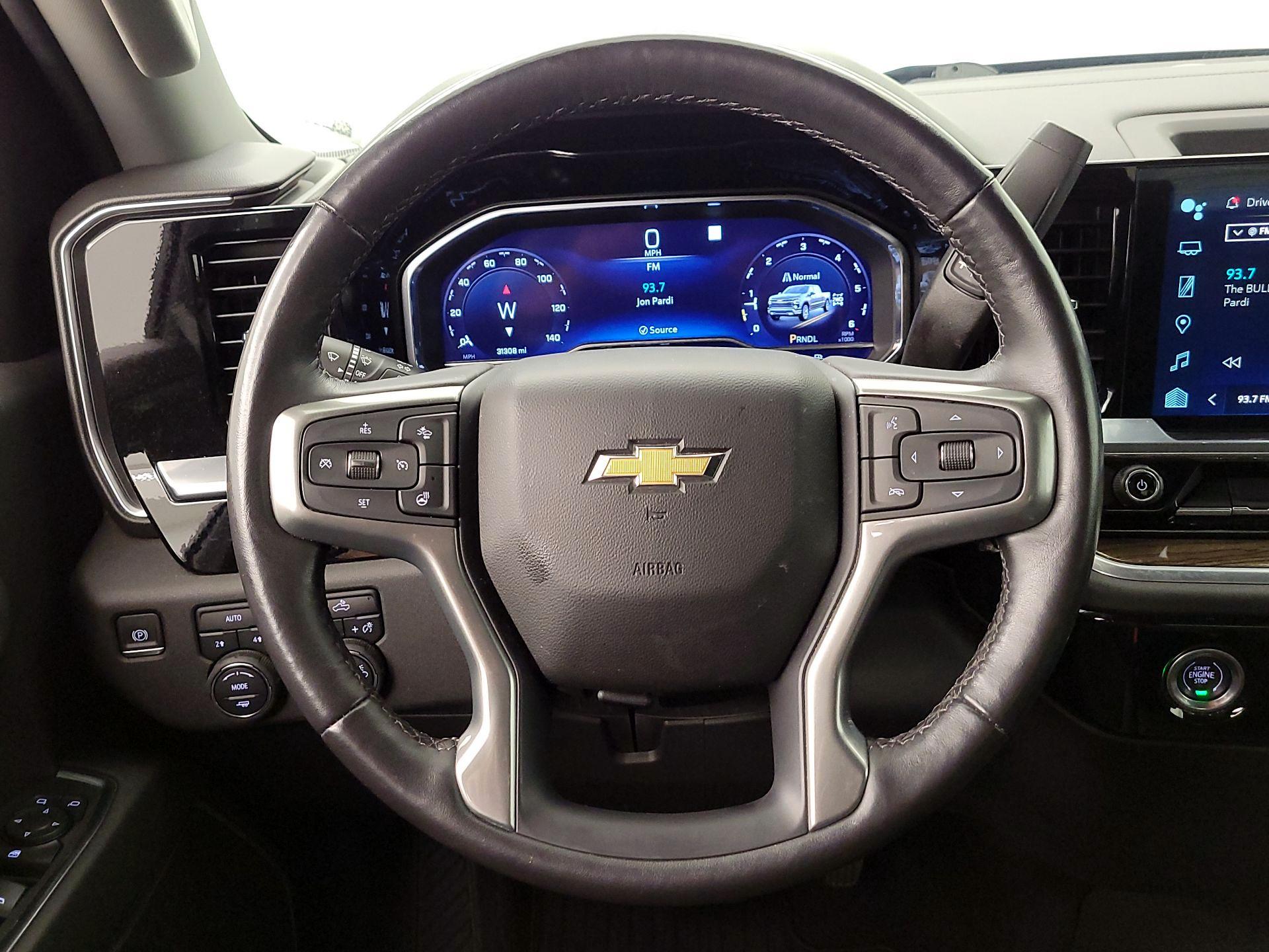 Thumbnail: 2022 Chevrolet Silverado 1500 - 10