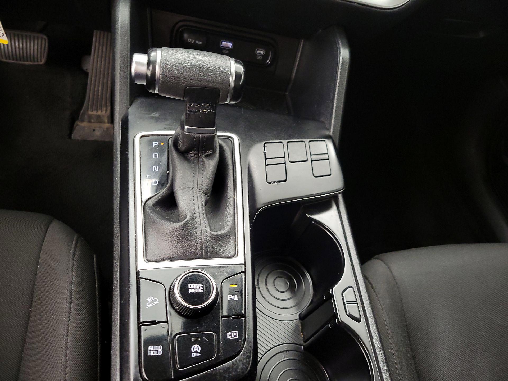 Thumbnail: 2023 Kia Sportage - 17