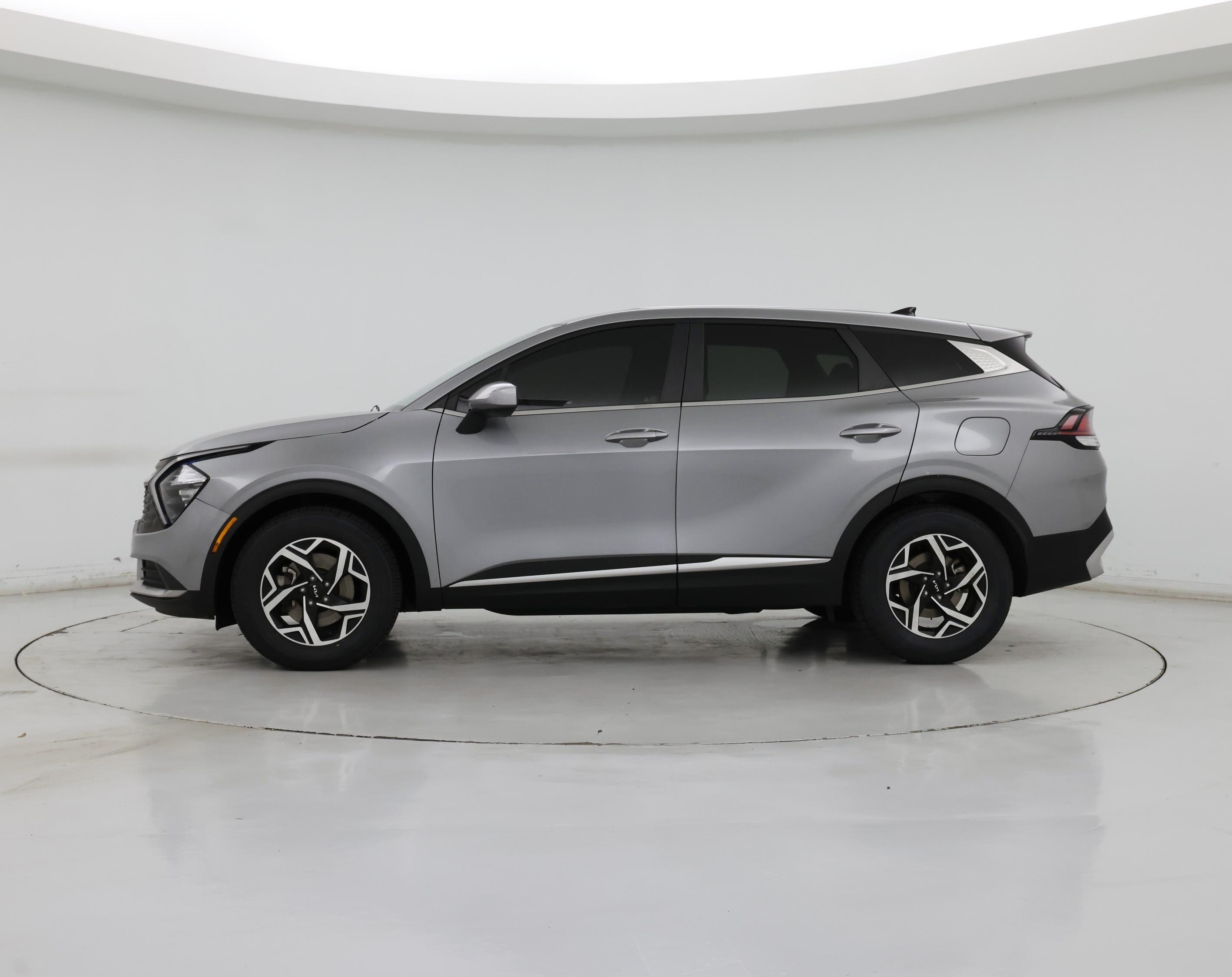 Thumbnail: 2023 Kia Sportage - 3