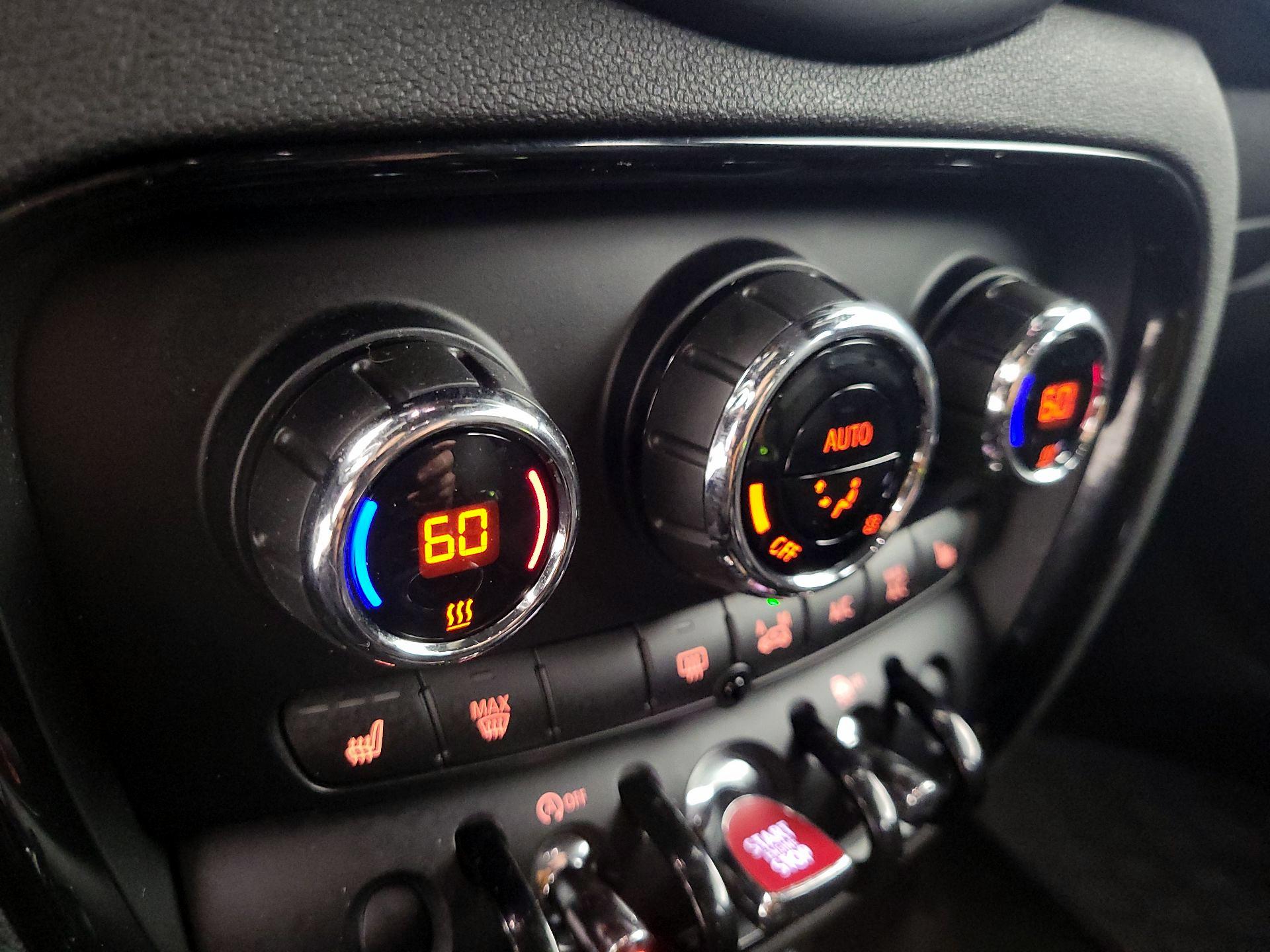 Thumbnail: 2017 MINI Cooper Clubman - 16