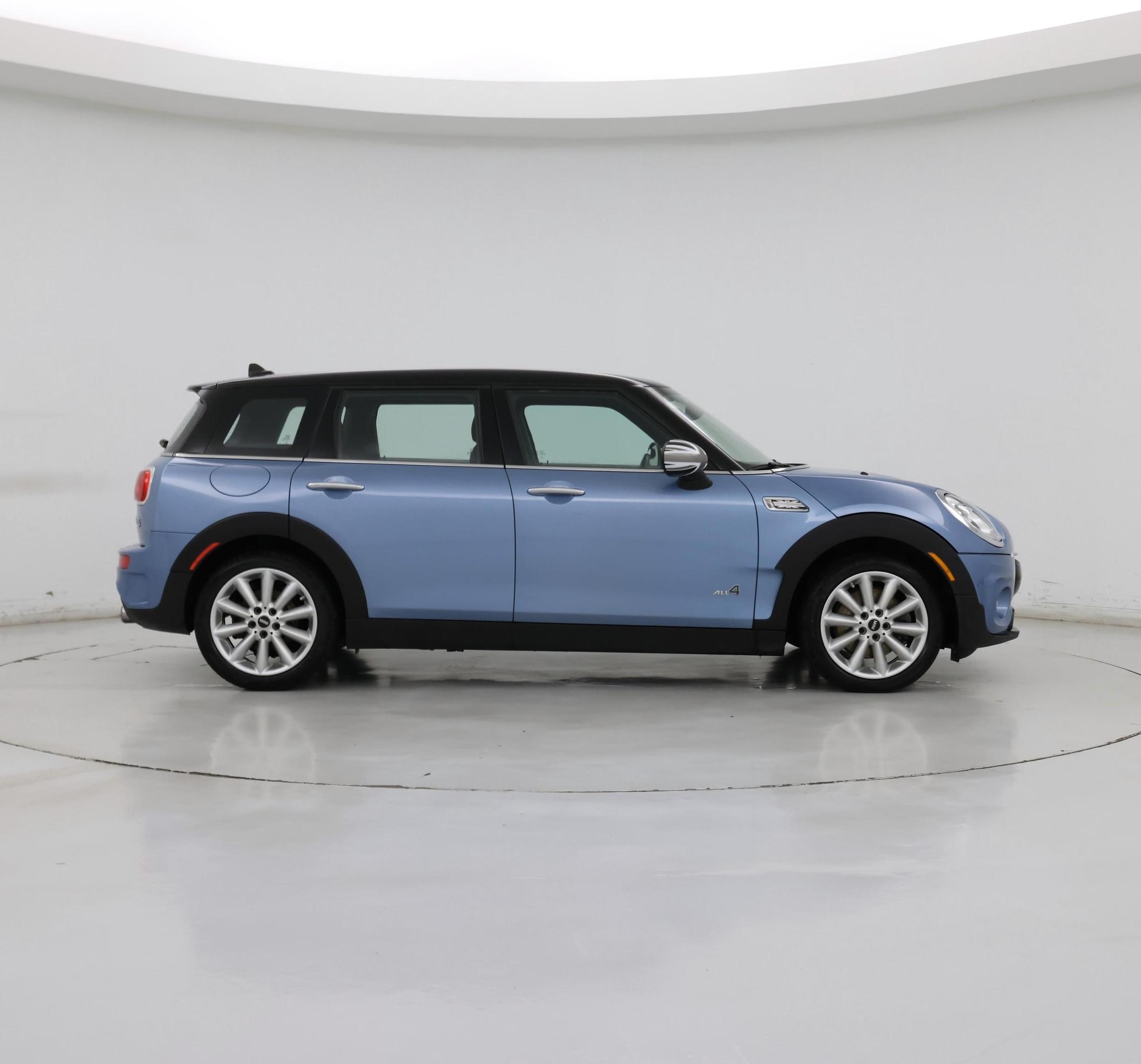 Thumbnail: 2017 MINI Cooper Clubman - 7