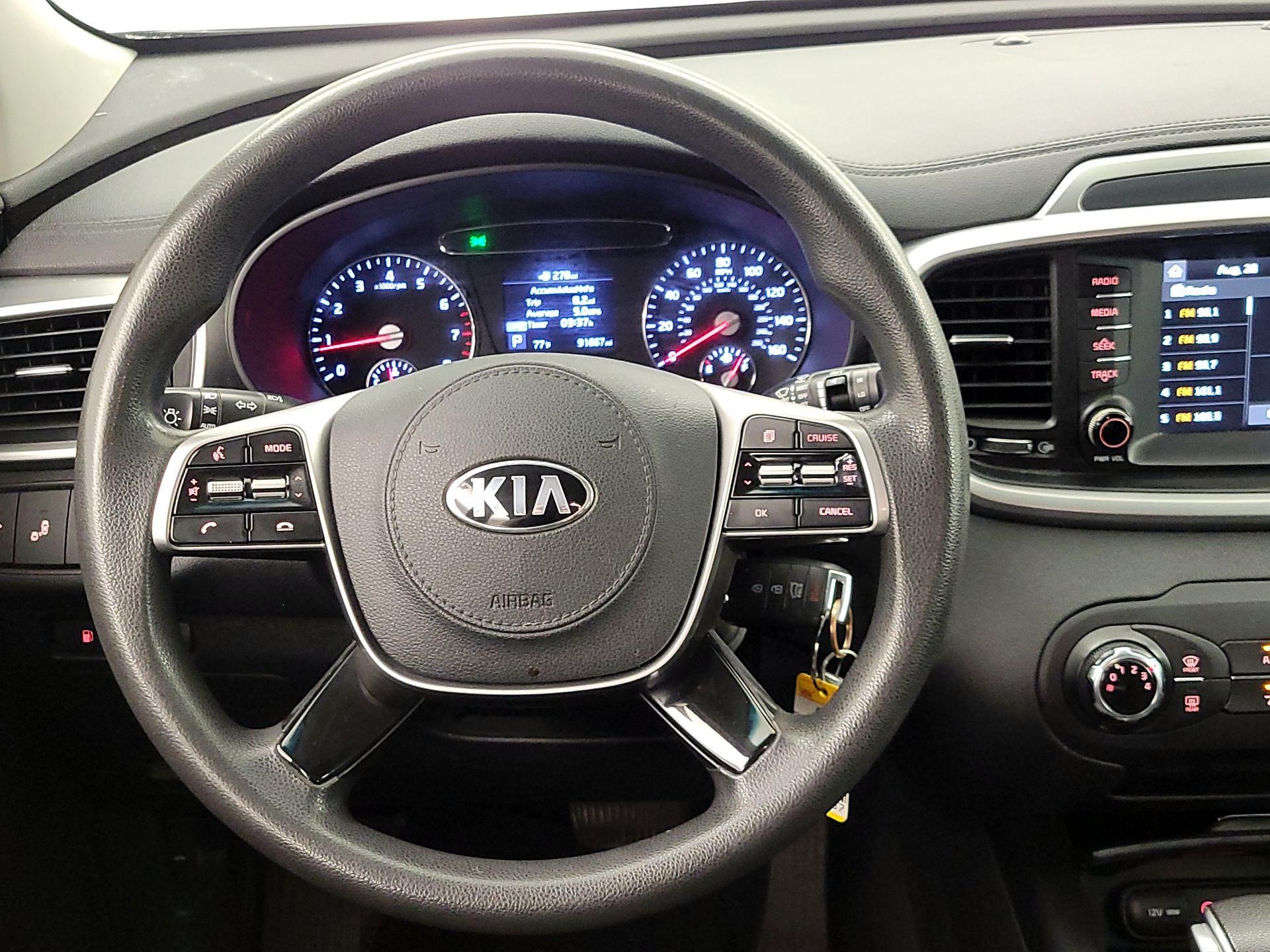 Thumbnail: 2020 Kia Sorento - 10