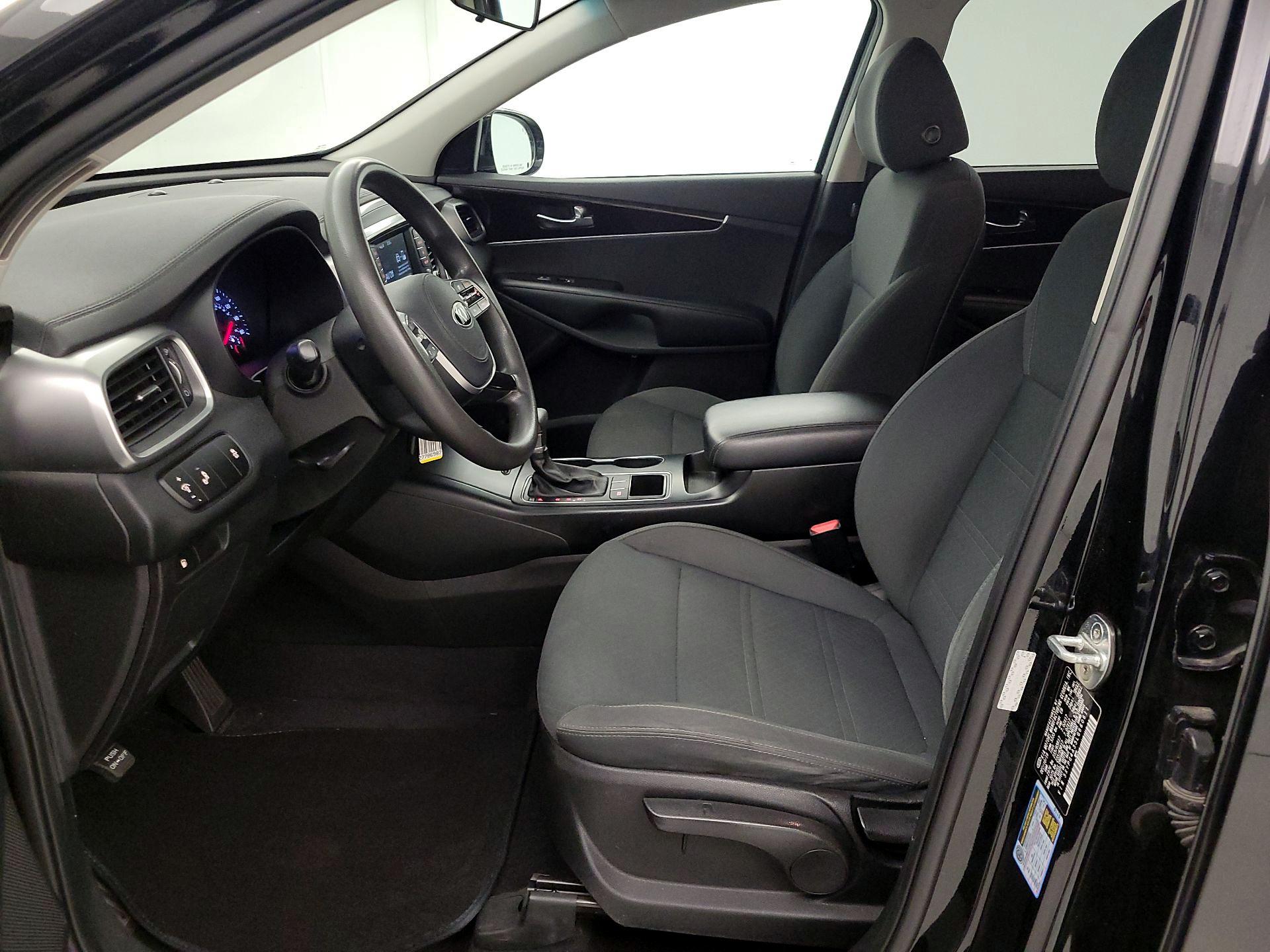 Thumbnail: 2020 Kia Sorento - 11