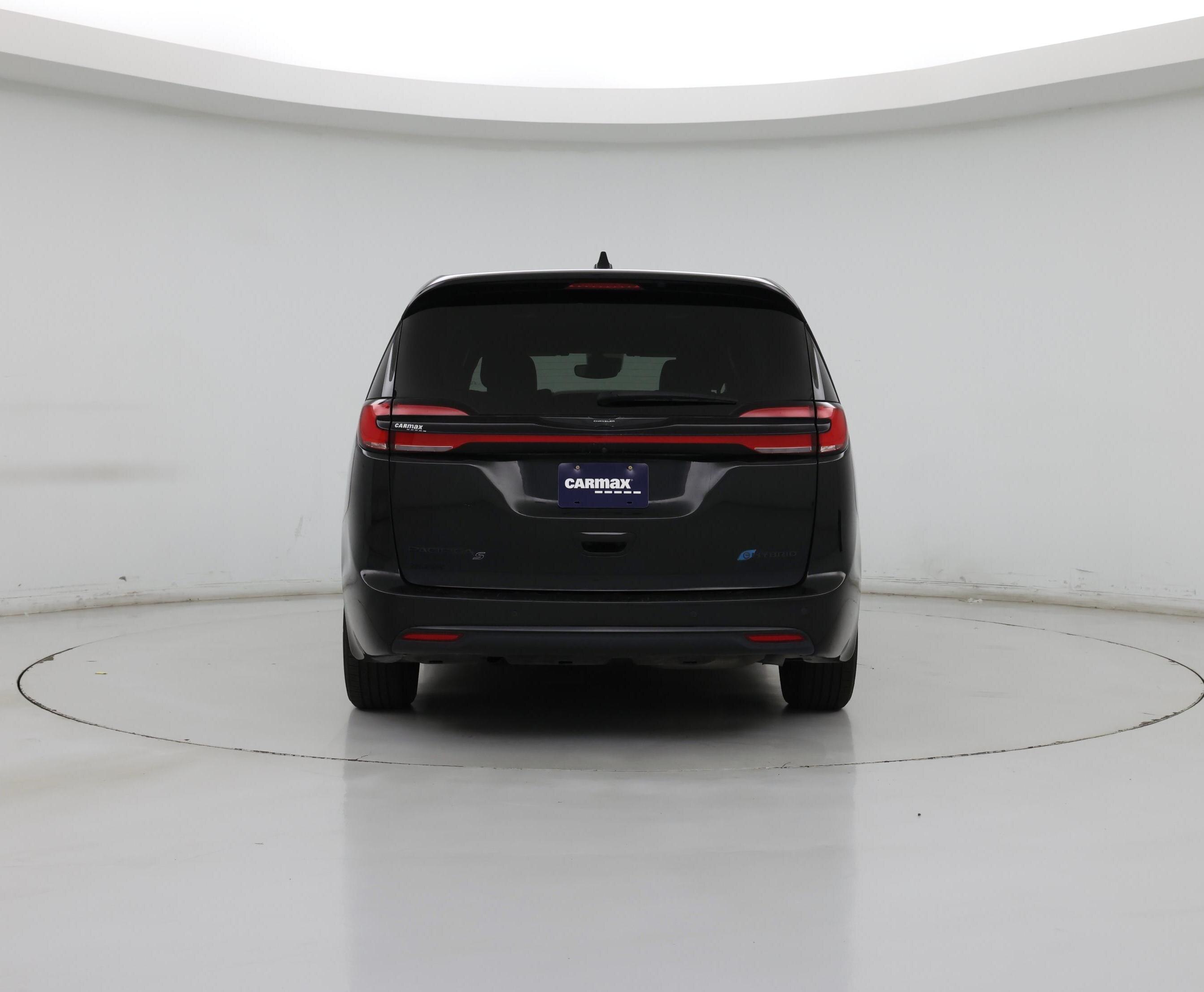 Thumbnail: 2023 Chrysler Pacifica - 6