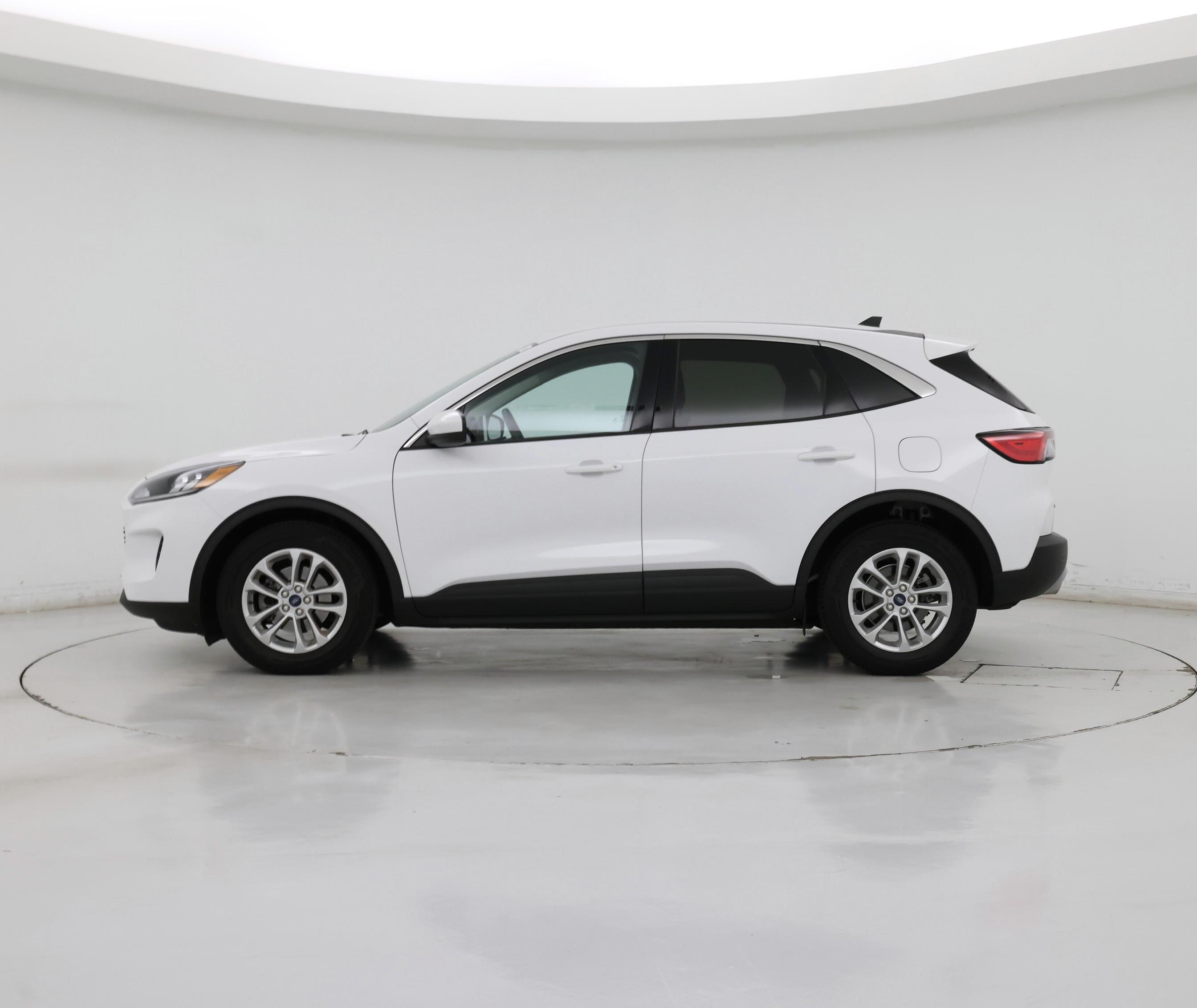 Thumbnail: 2021 Ford Escape - 3