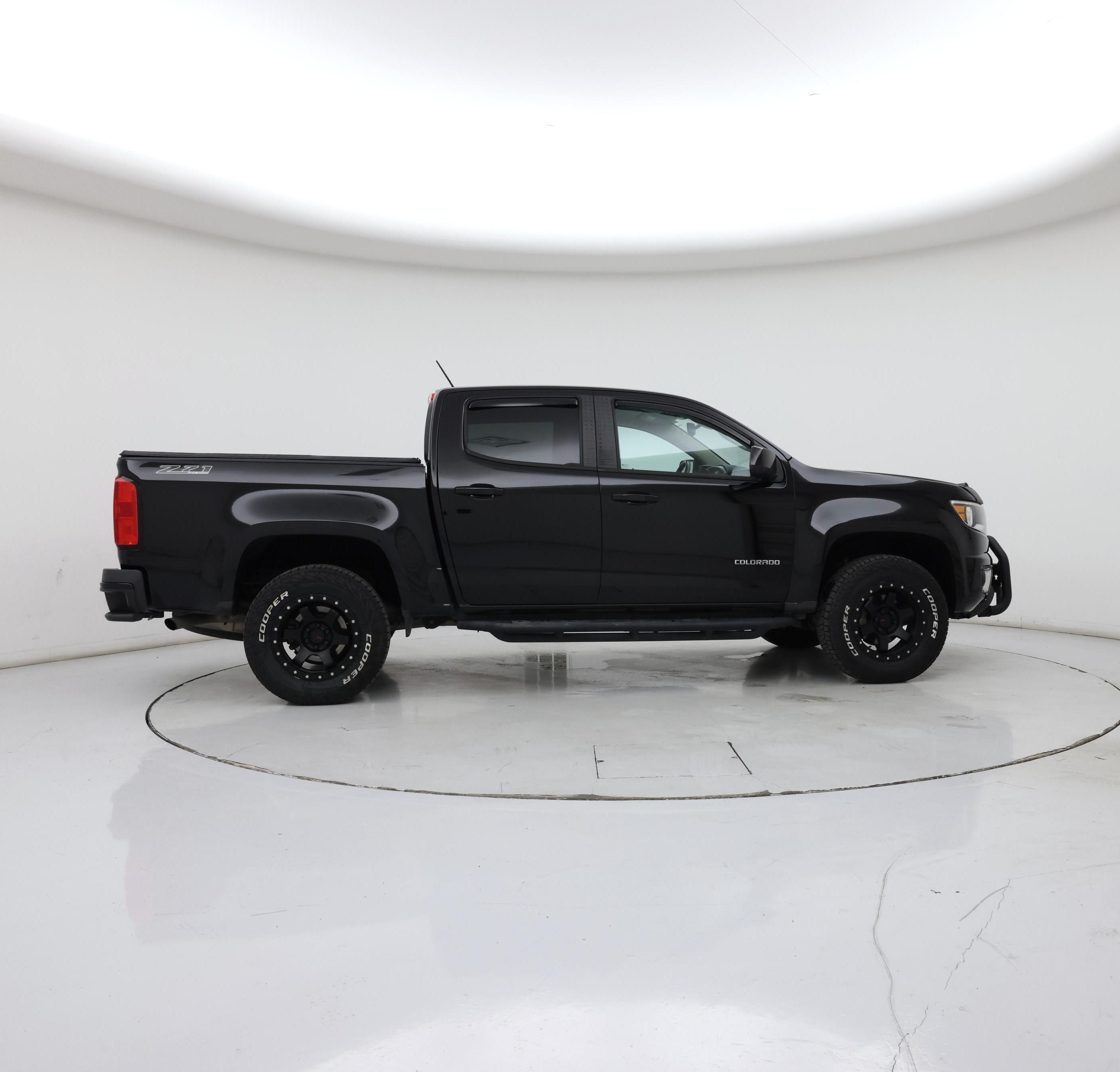Thumbnail: 2019 Chevrolet Colorado - 7