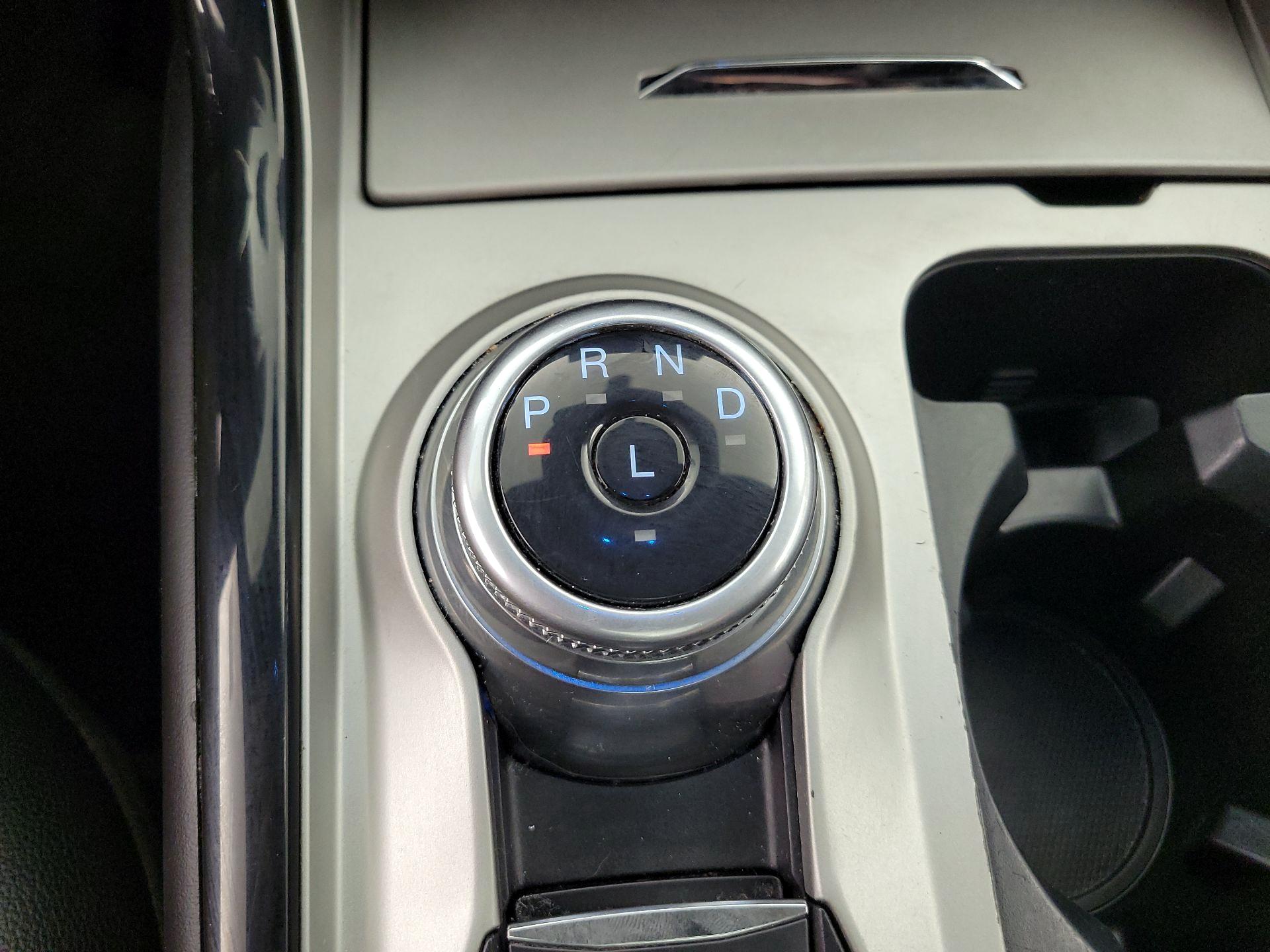Thumbnail: 2022 Ford Explorer - 18