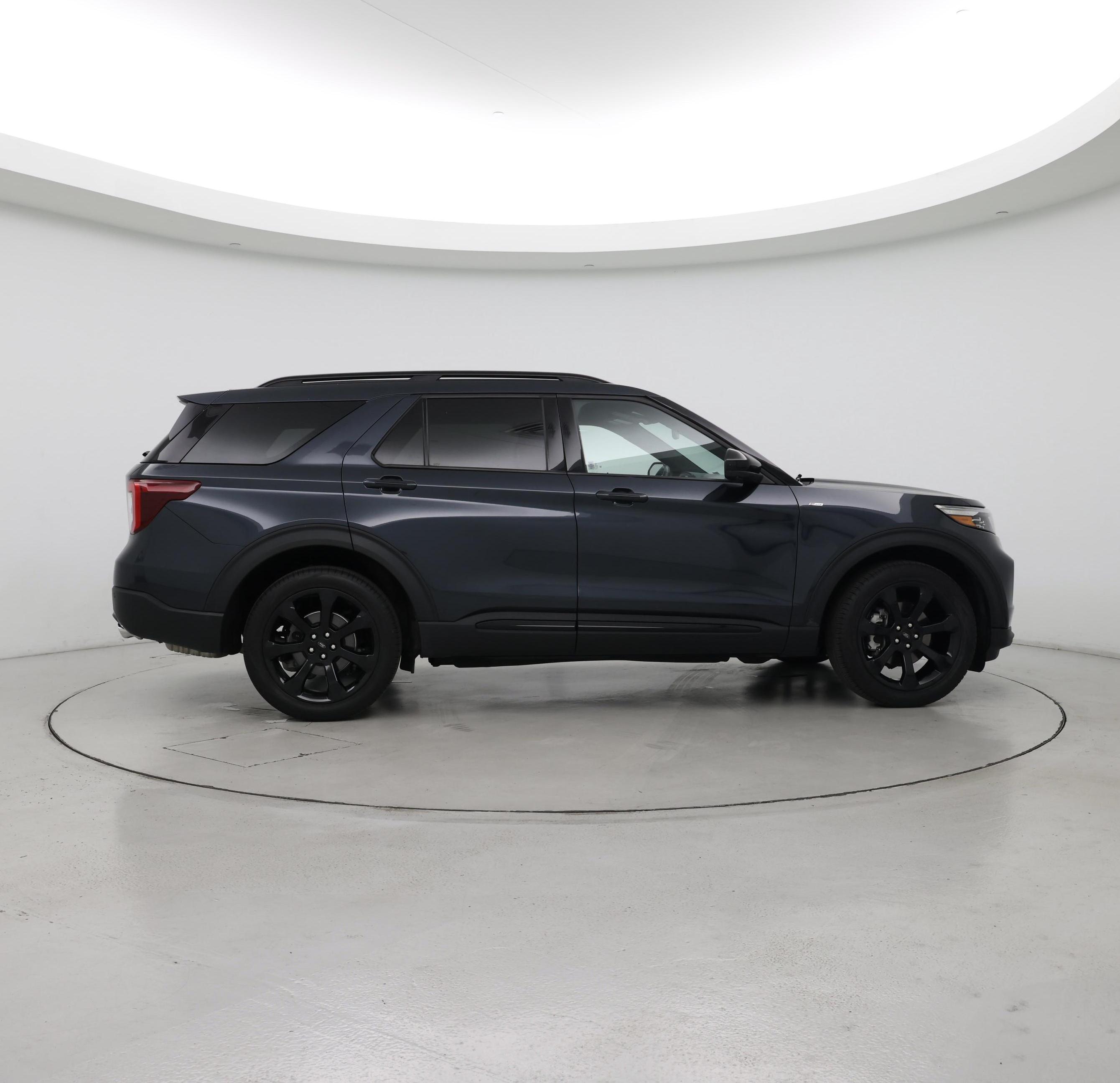 Thumbnail: 2022 Ford Explorer - 7