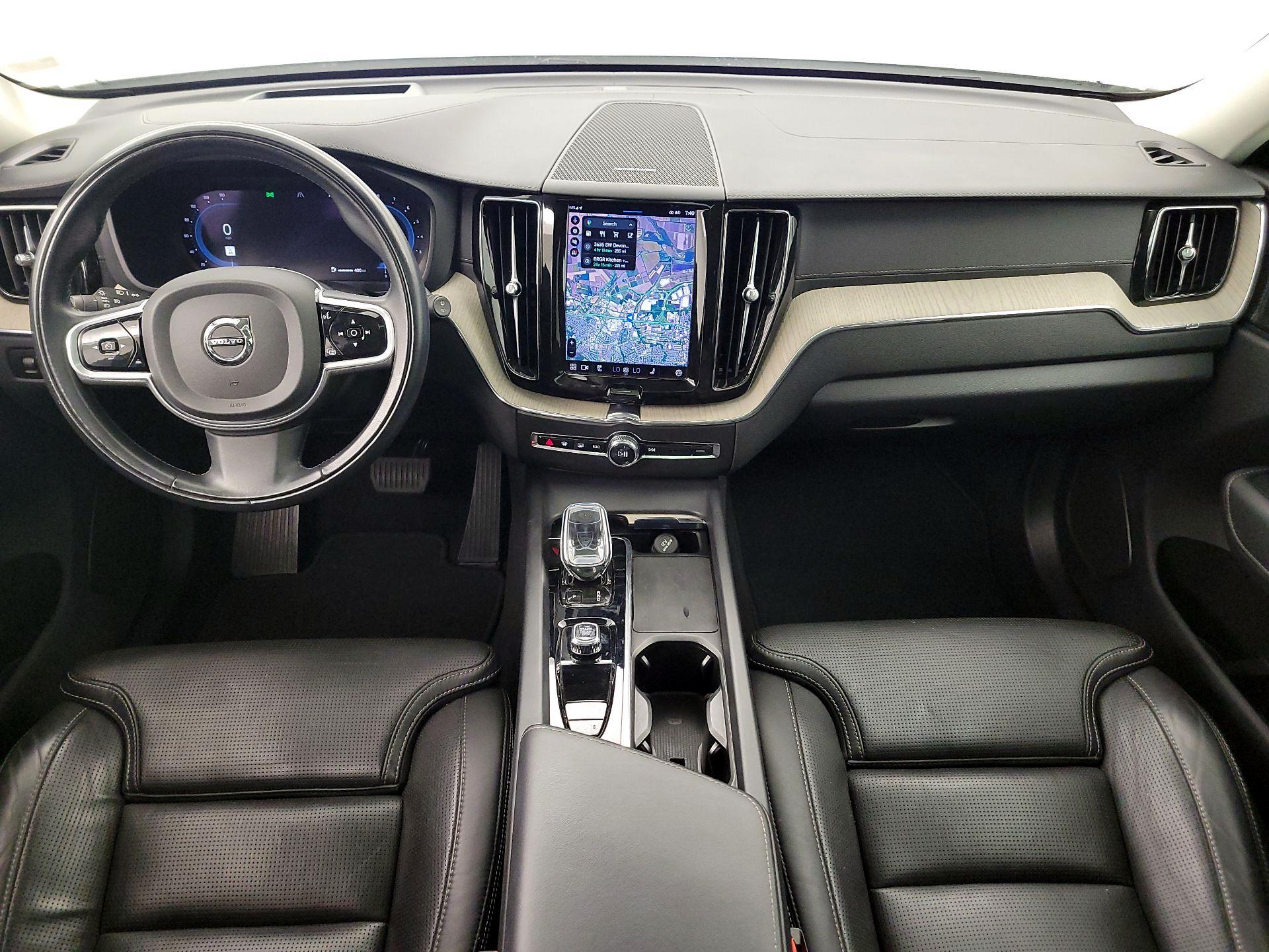 Thumbnail: 2022 Volvo XC60 - 9