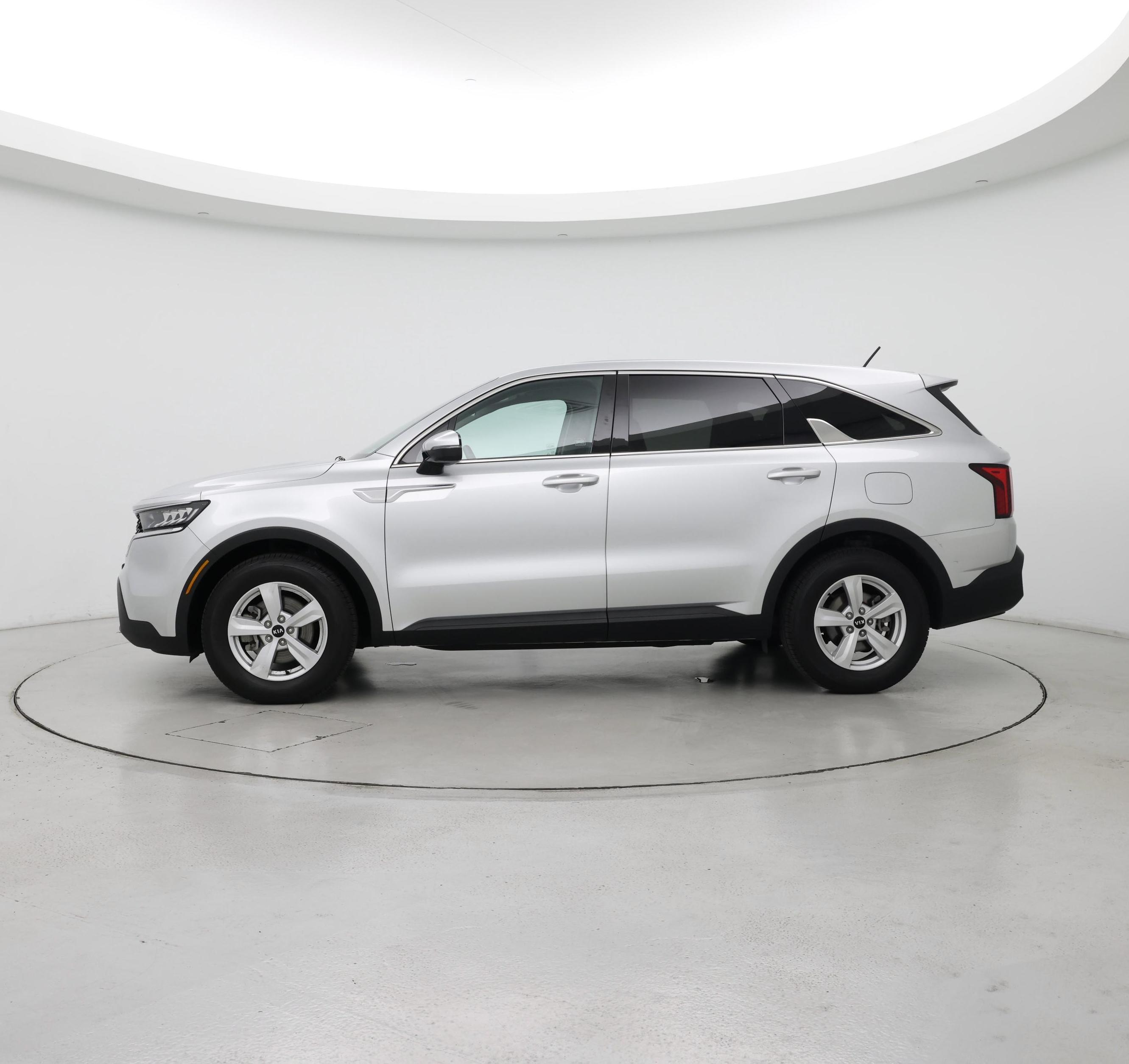 Thumbnail: 2021 Kia Sorento - 3