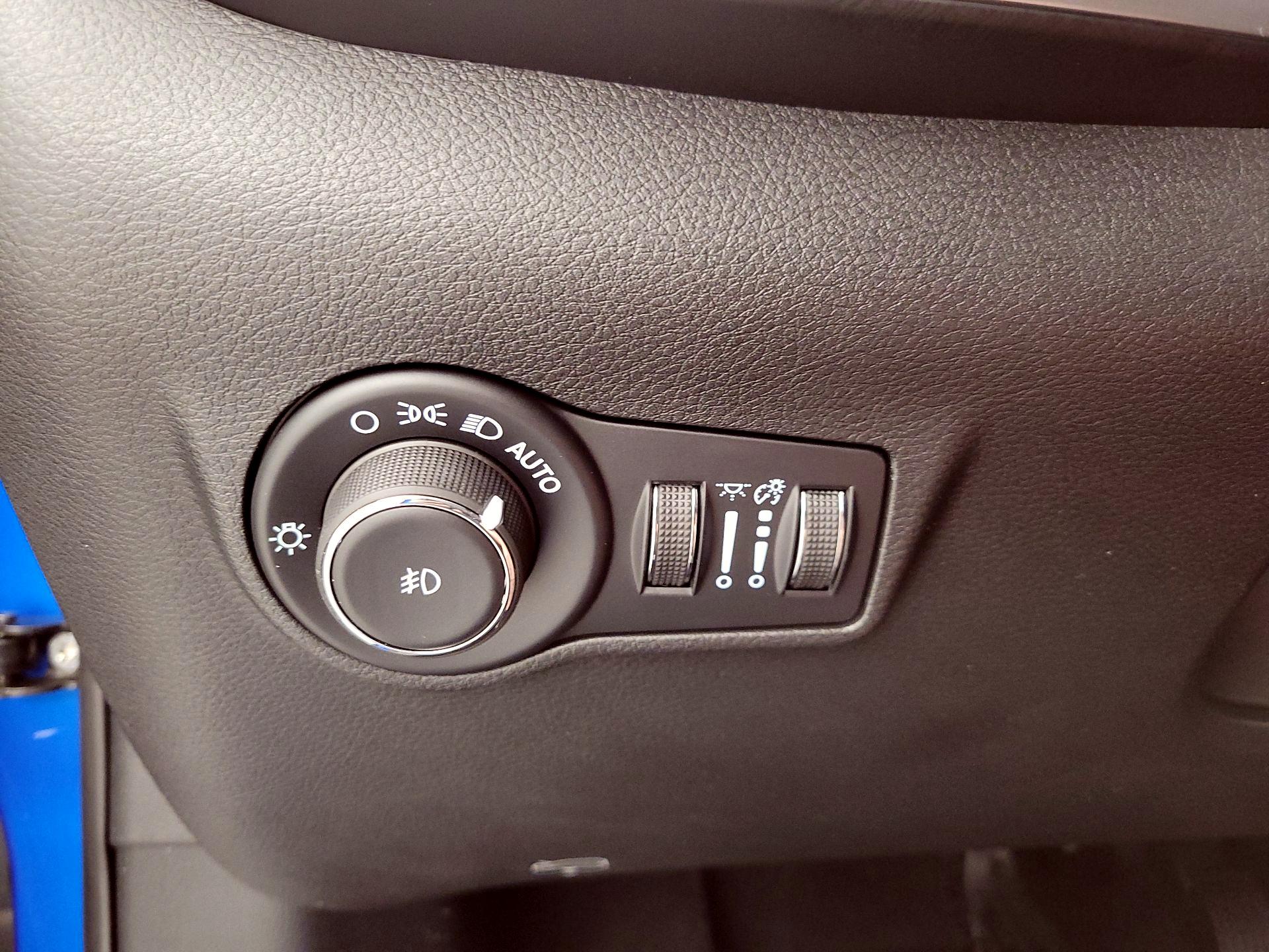 Thumbnail: 2024 Jeep Compass - 13