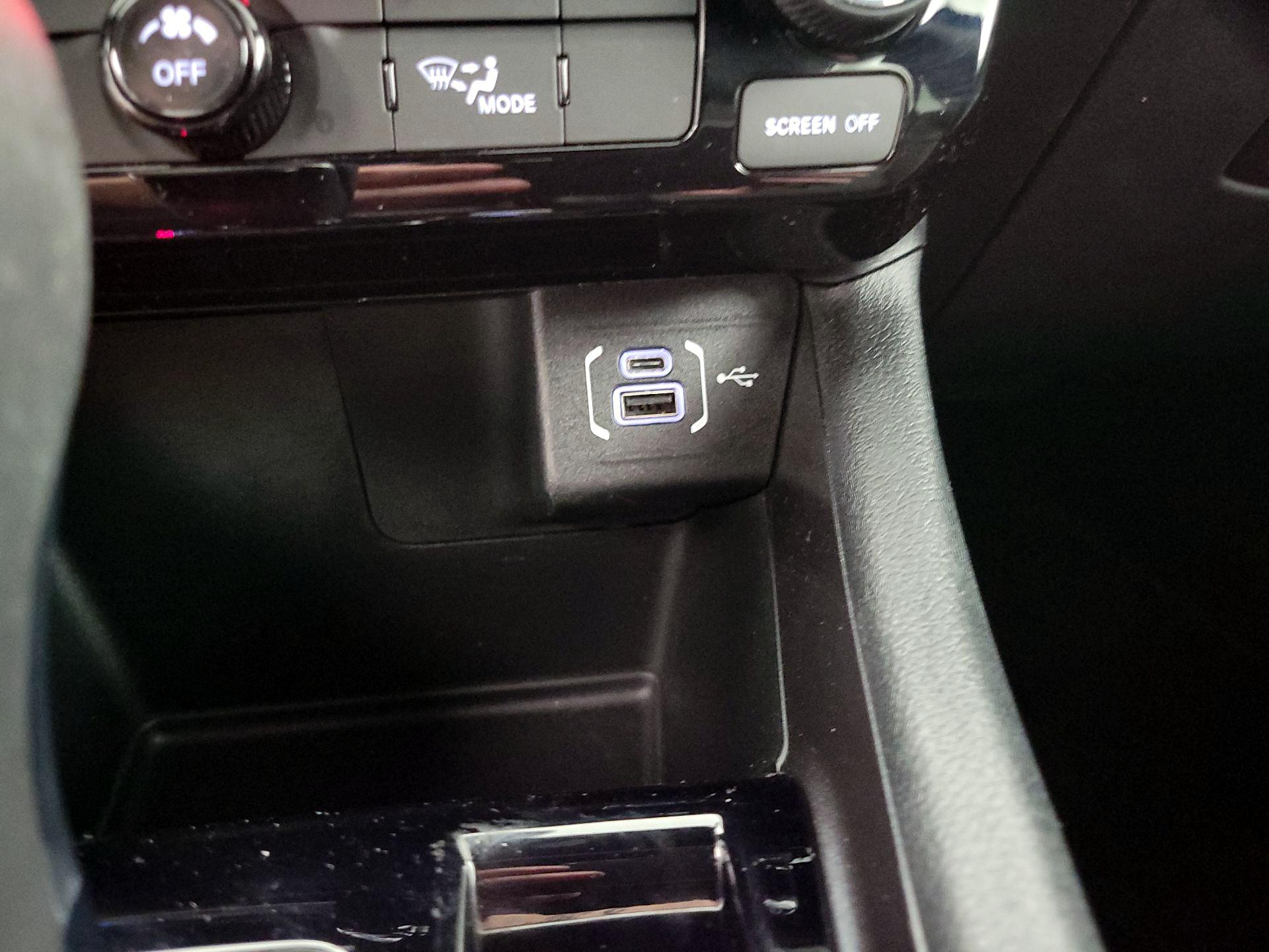 Thumbnail: 2024 Jeep Compass - 18