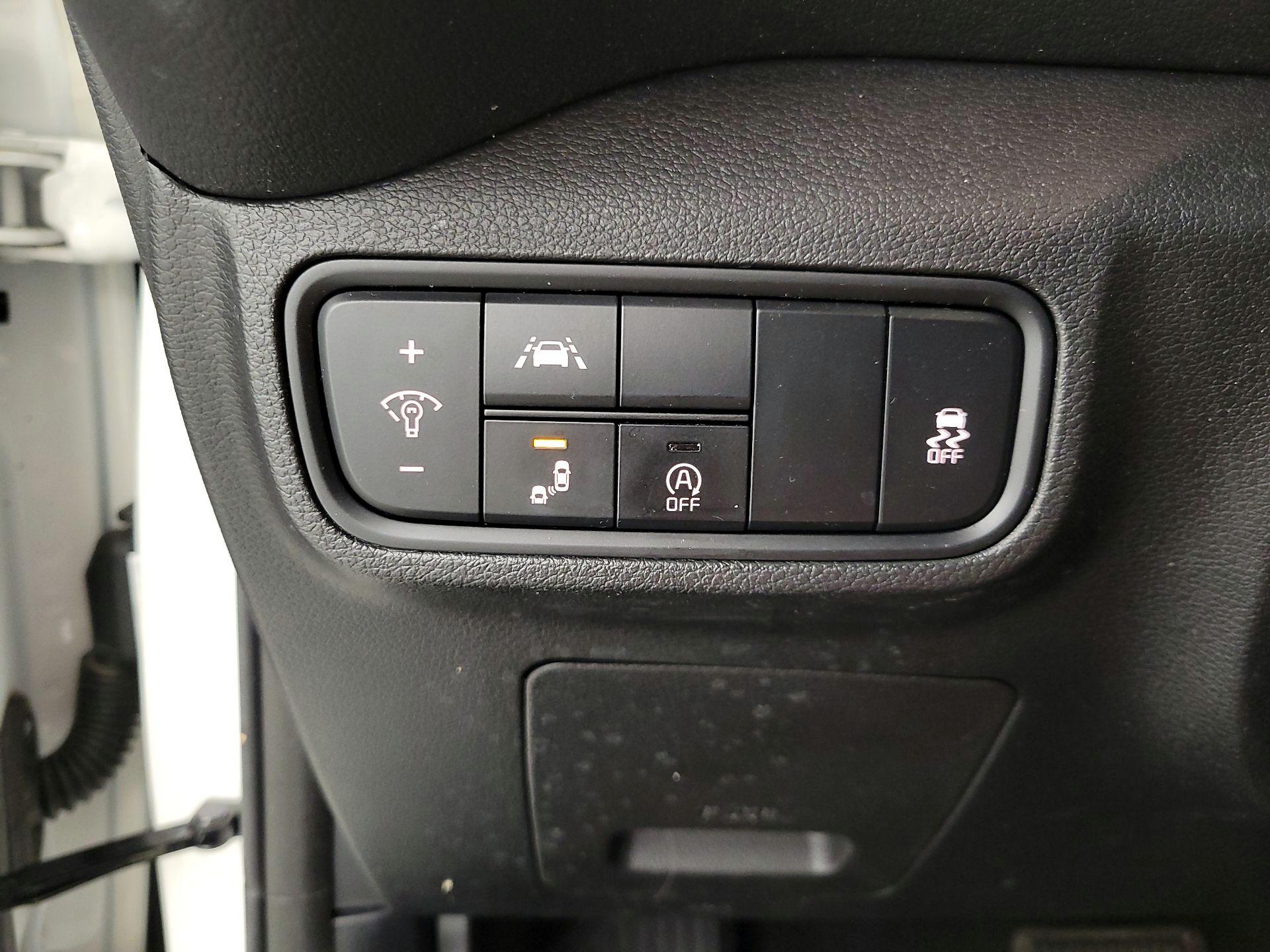 Thumbnail: 2021 Kia Soul - 13