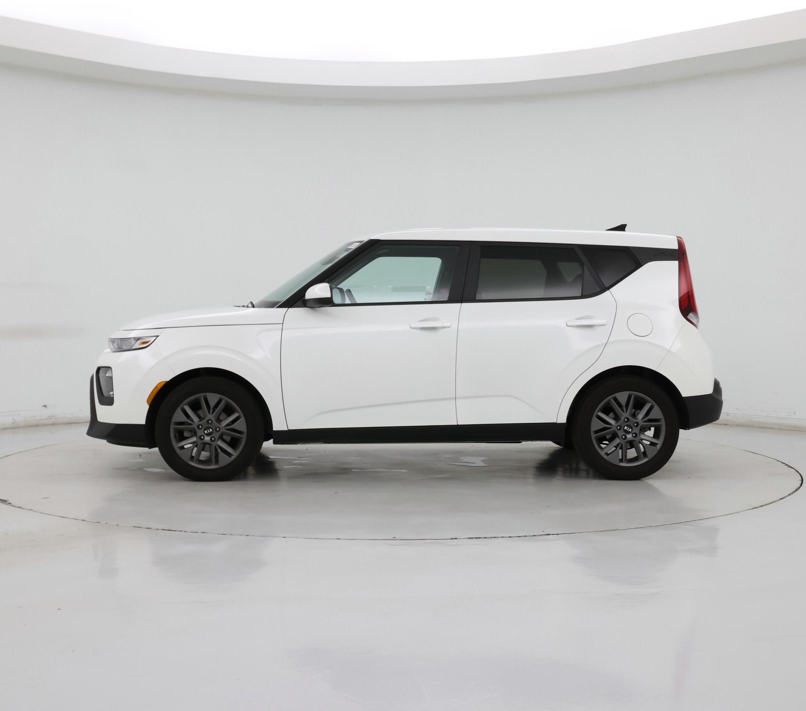 Thumbnail: 2021 Kia Soul - 3