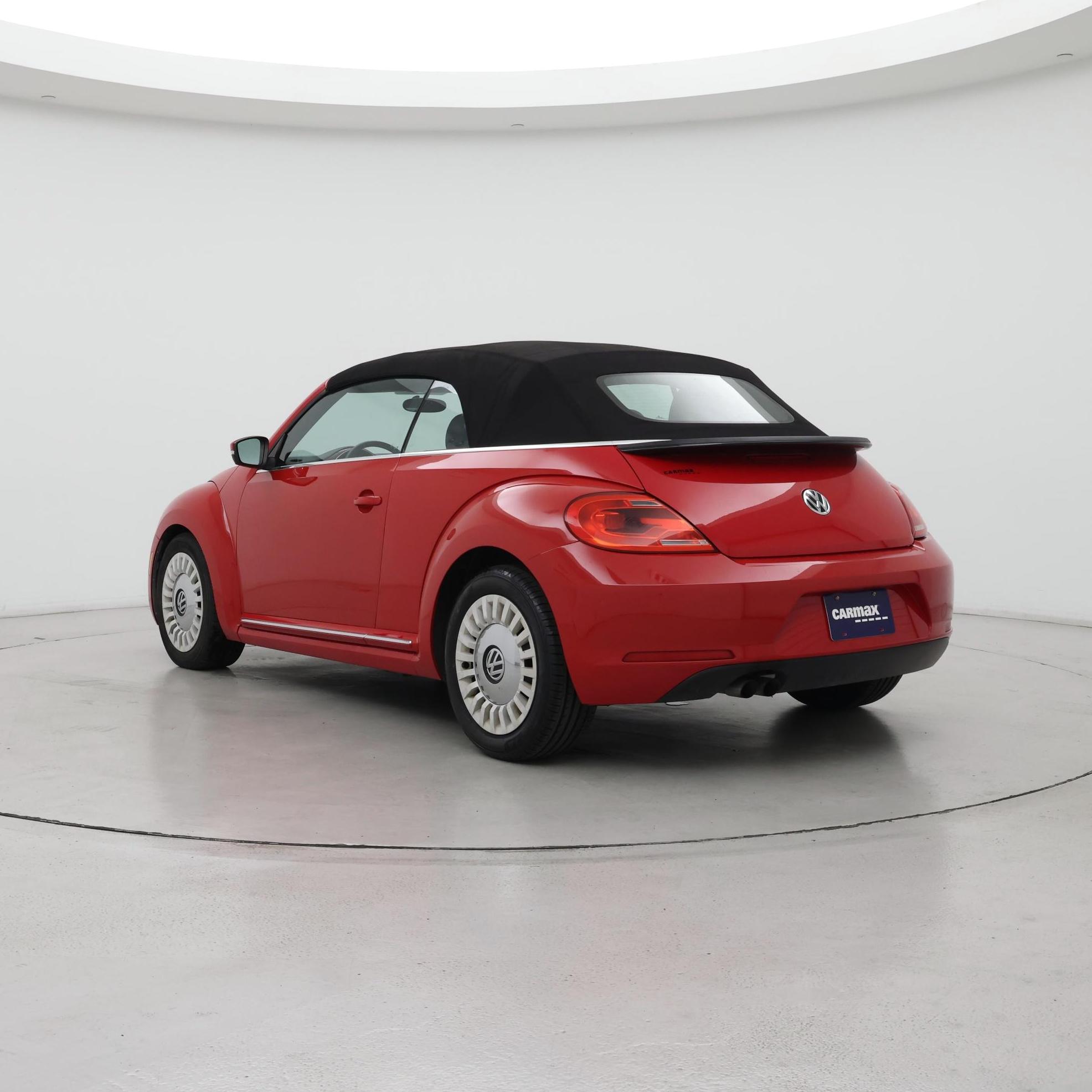 Thumbnail: 2015 Volkswagen Beetle - 2